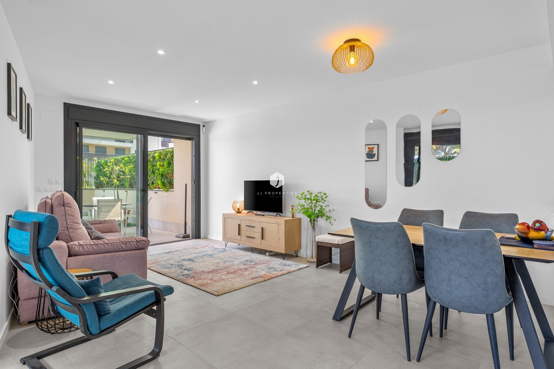 Segunda mano - Apartamento / piso -
Dehesa de Campoamor - Costa Blanca