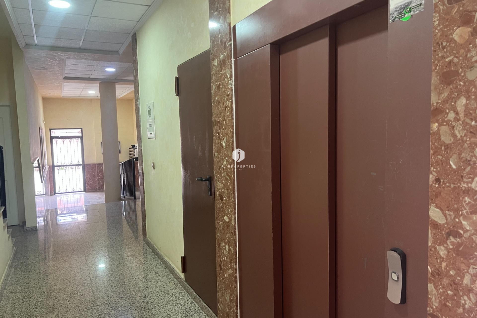 Segunda mano - Apartamento / piso -
Dolores - Comunidad Valenciana