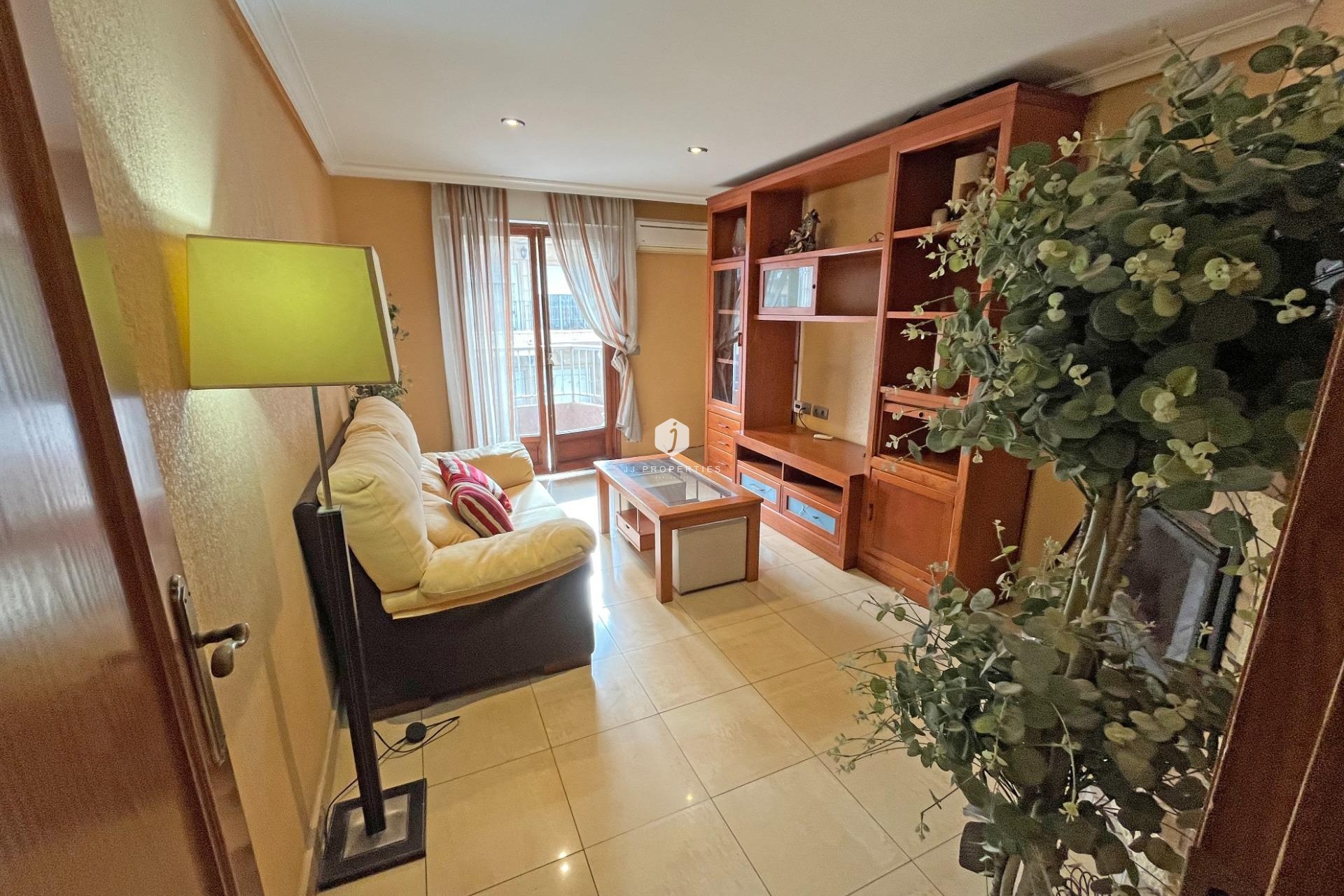 Segunda mano - Apartamento / piso -
Formentera del Segura - Los Palacios