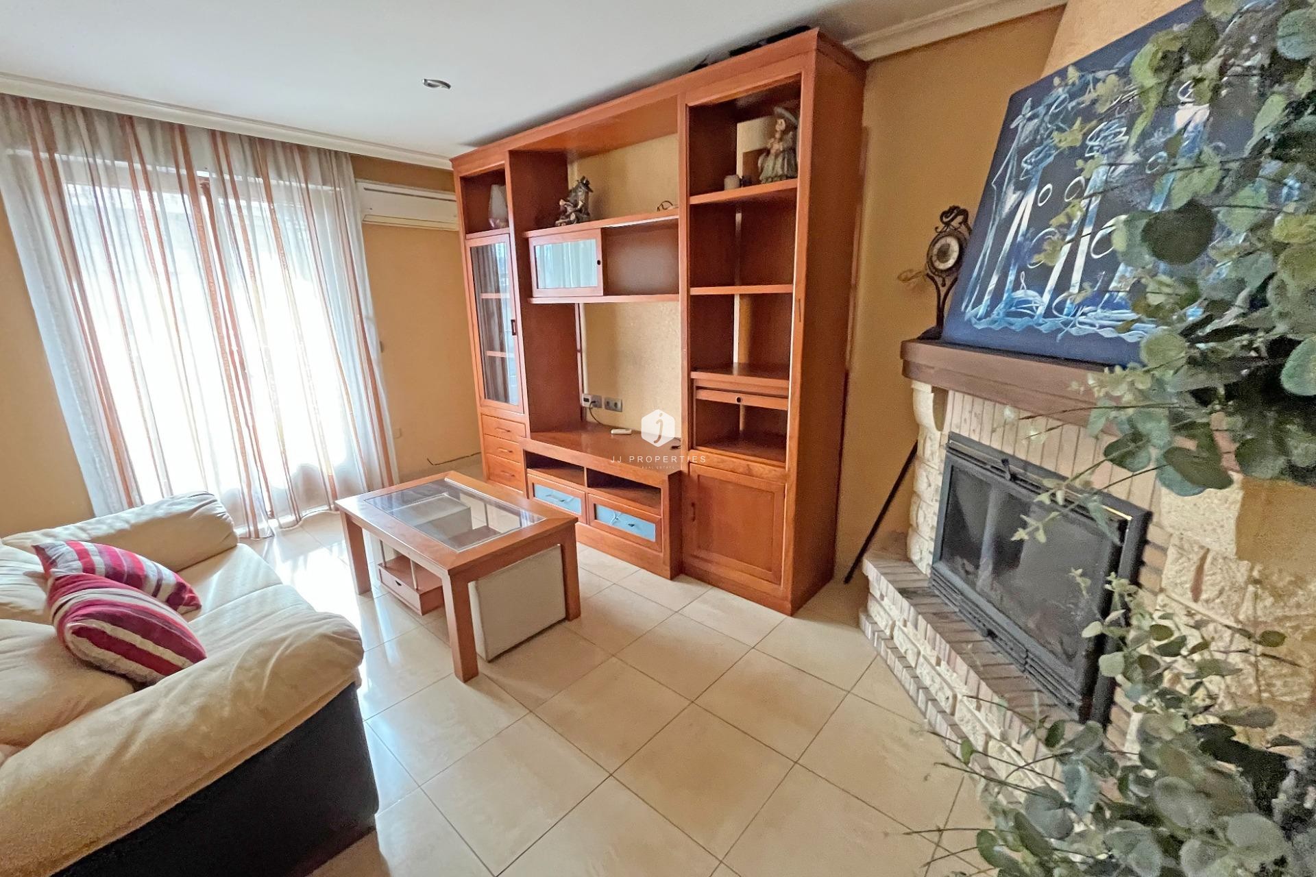 Segunda mano - Apartamento / piso -
Formentera del Segura - Los Palacios