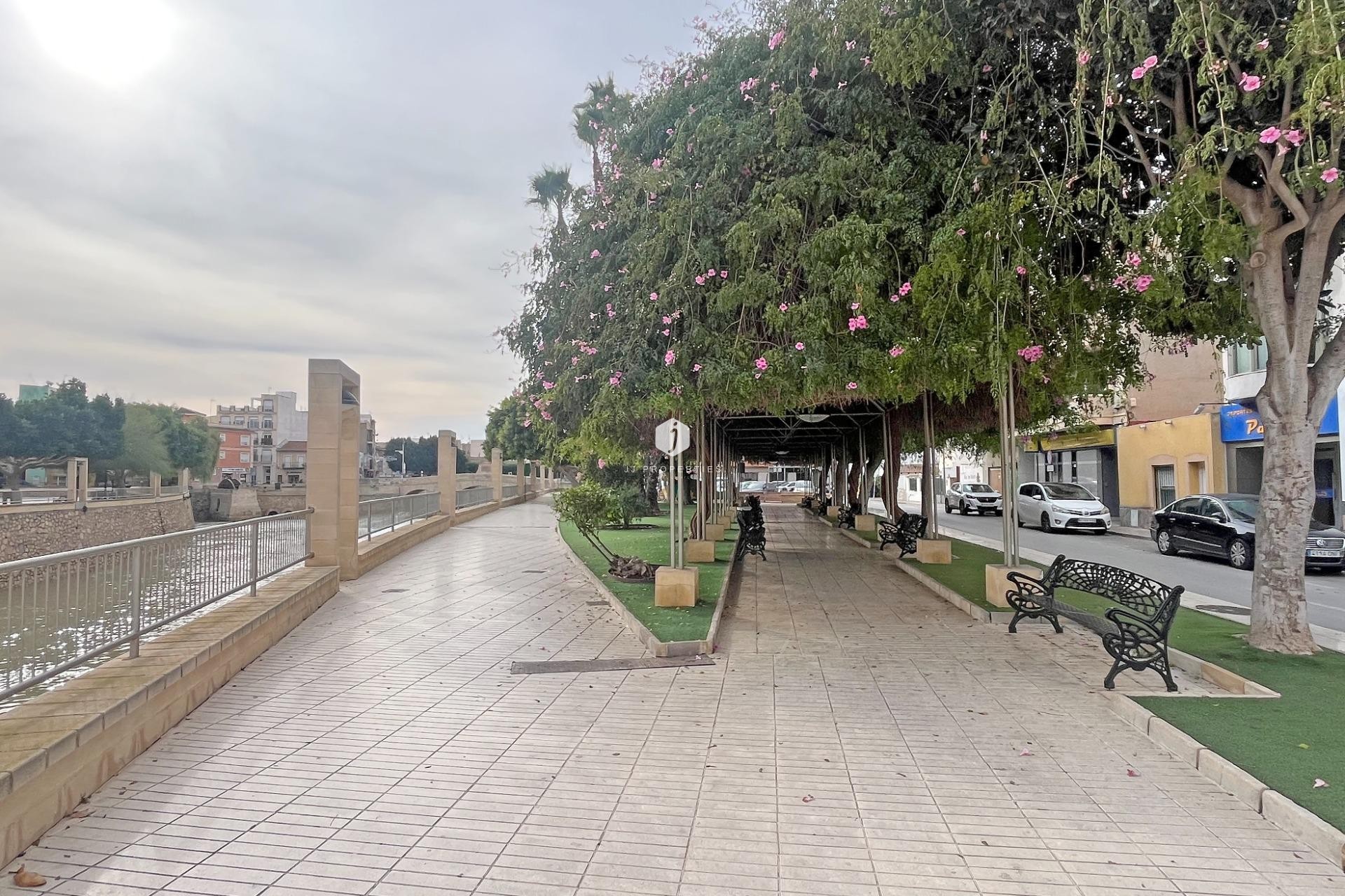 Segunda mano - Apartamento / piso -
Formentera del Segura - Los Palacios