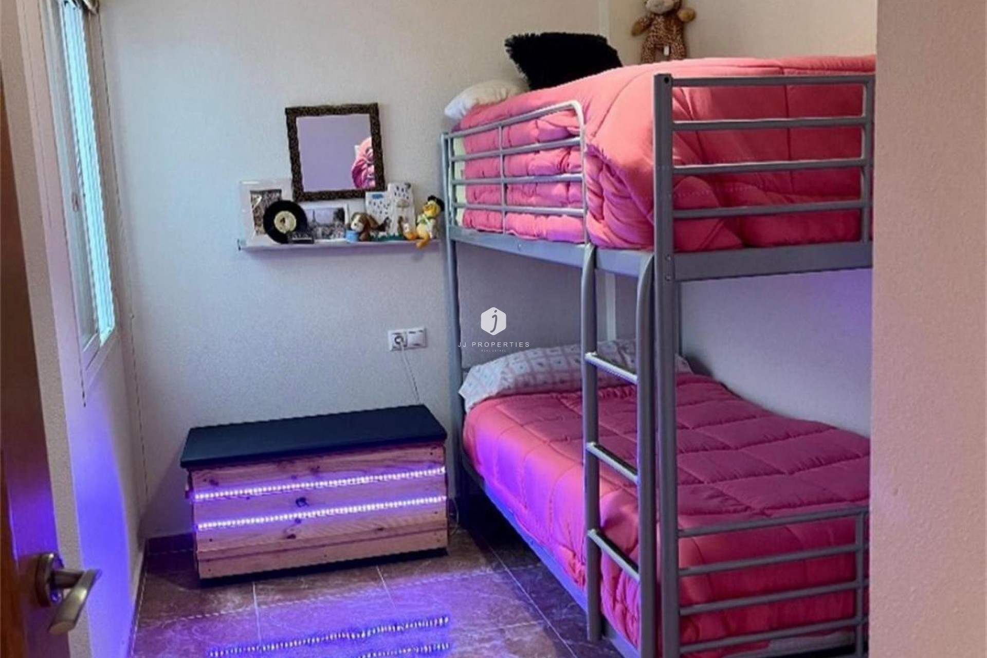 Segunda mano - Apartamento / piso -
Formentera del Segura