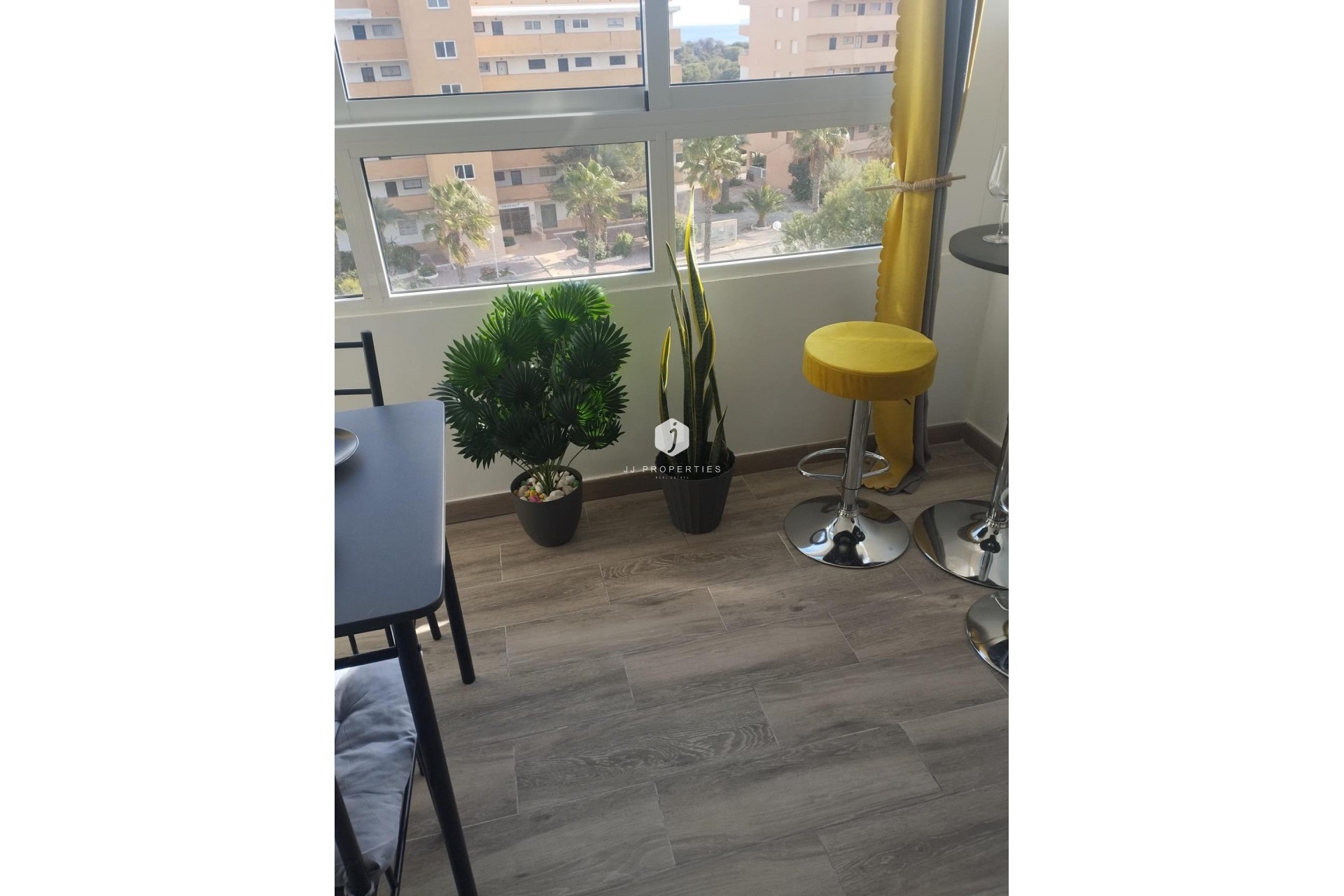 Segunda mano - Apartamento / piso -
Guardamar del Segura - Pinomar