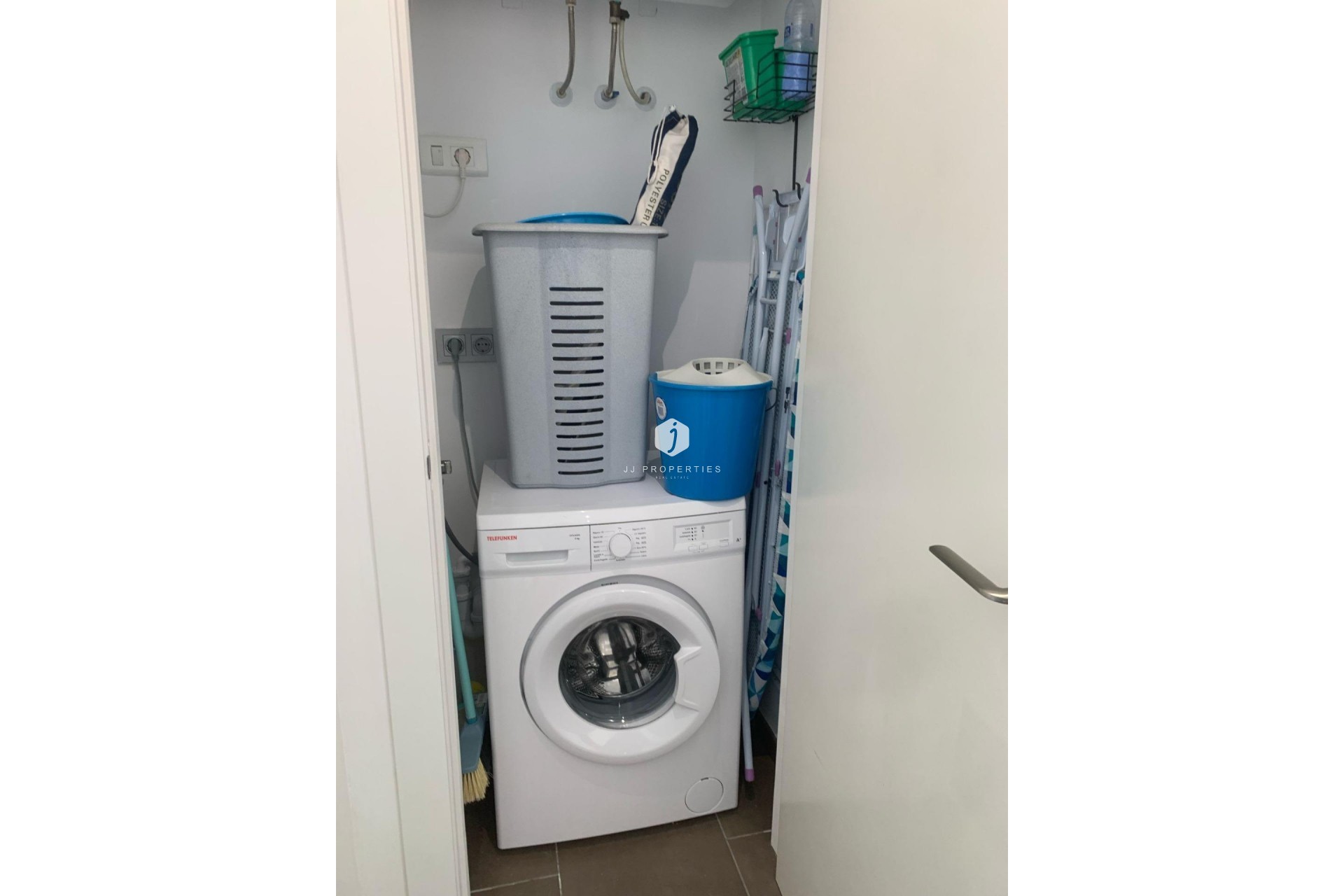 Segunda mano - Apartamento / piso -
Guardamar del Segura - Pueblo