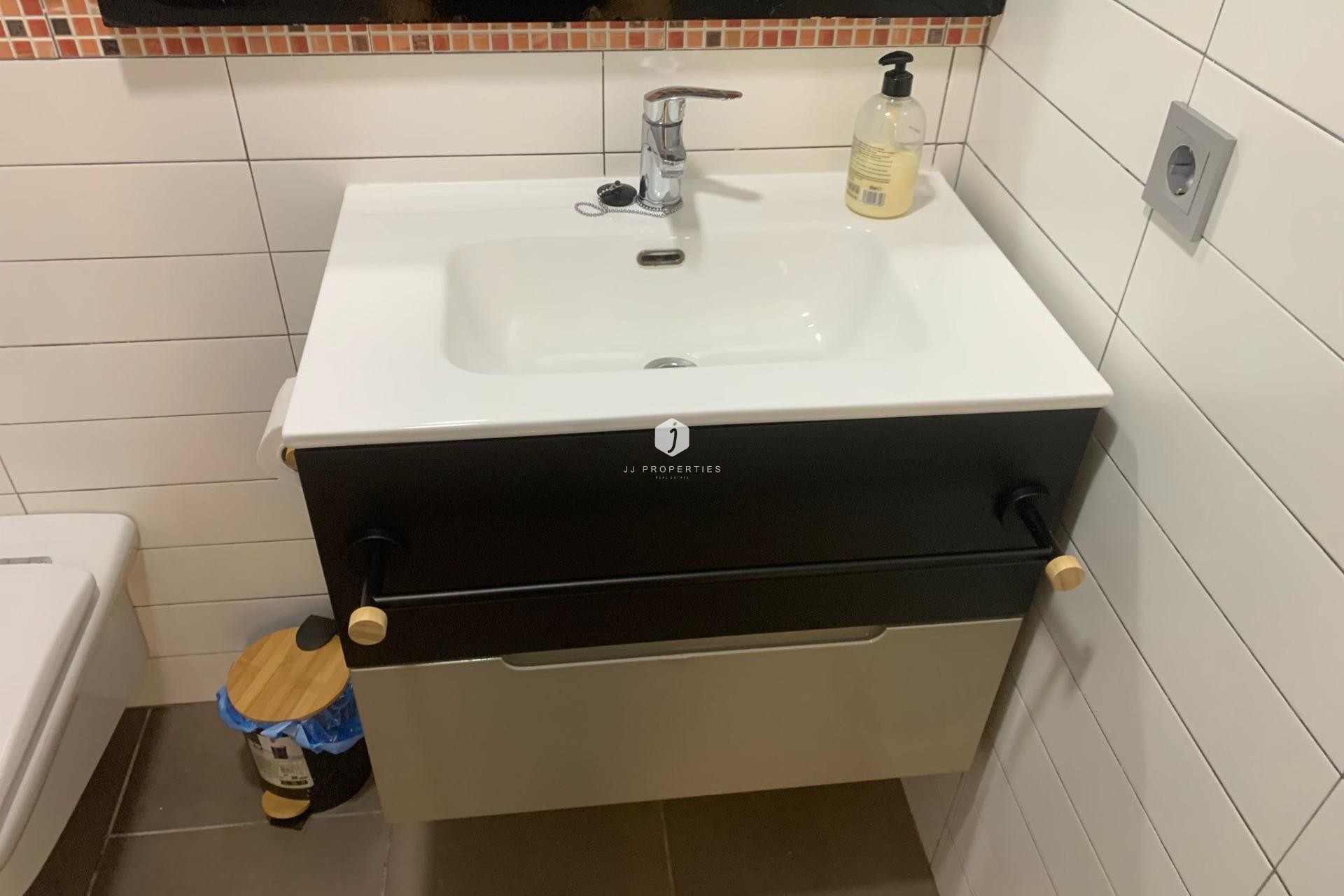 Segunda mano - Apartamento / piso -
Guardamar del Segura - Pueblo