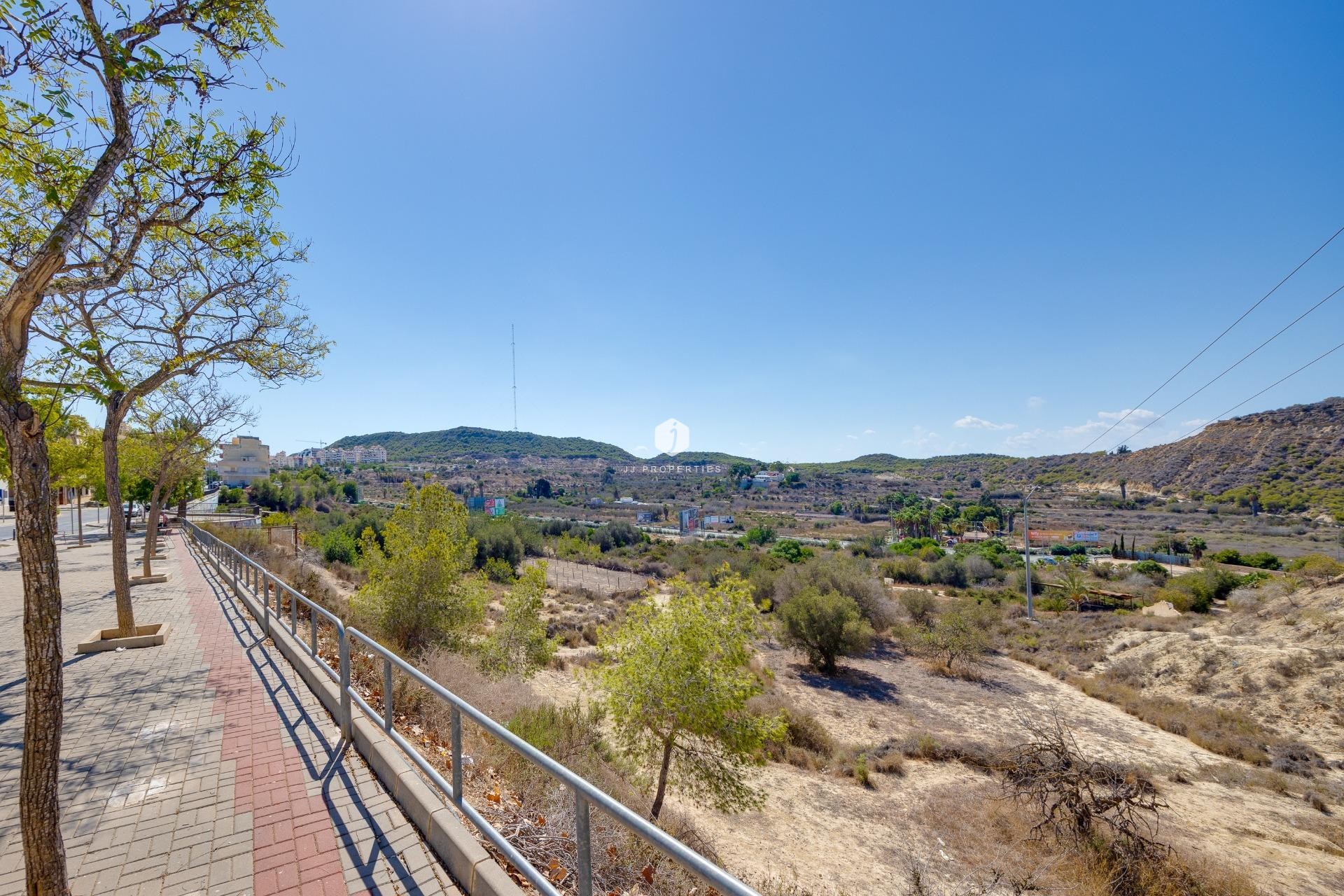 Segunda mano - Apartamento / piso -
Guardamar del Segura - Pueblo