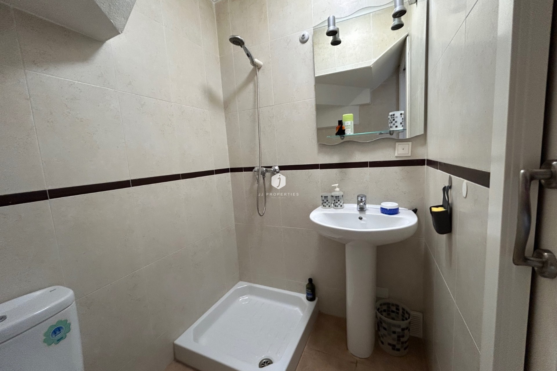 Segunda mano - Apartamento / piso -
Jacarilla - Inland