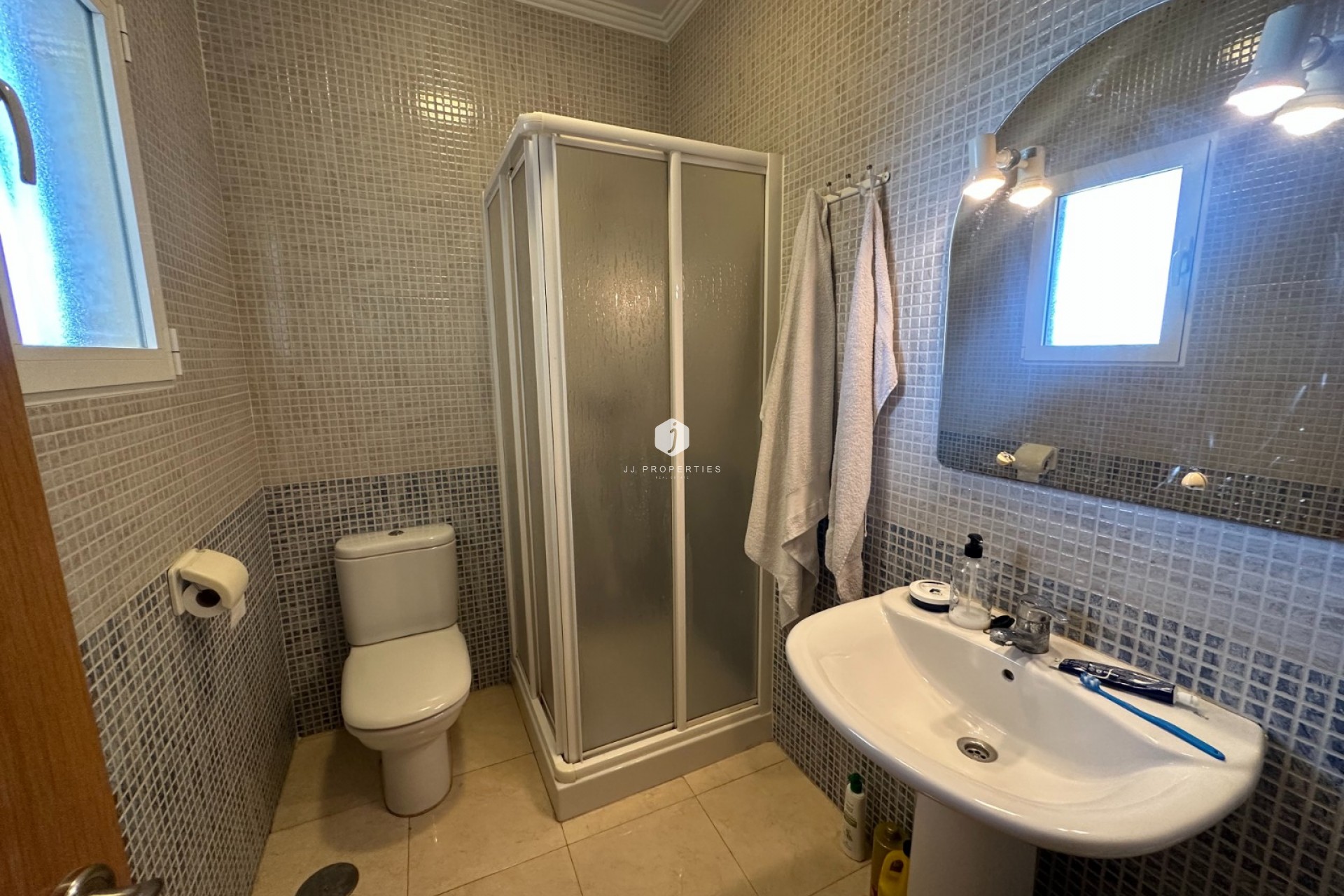 Segunda mano - Apartamento / piso -
Jacarilla - Inland