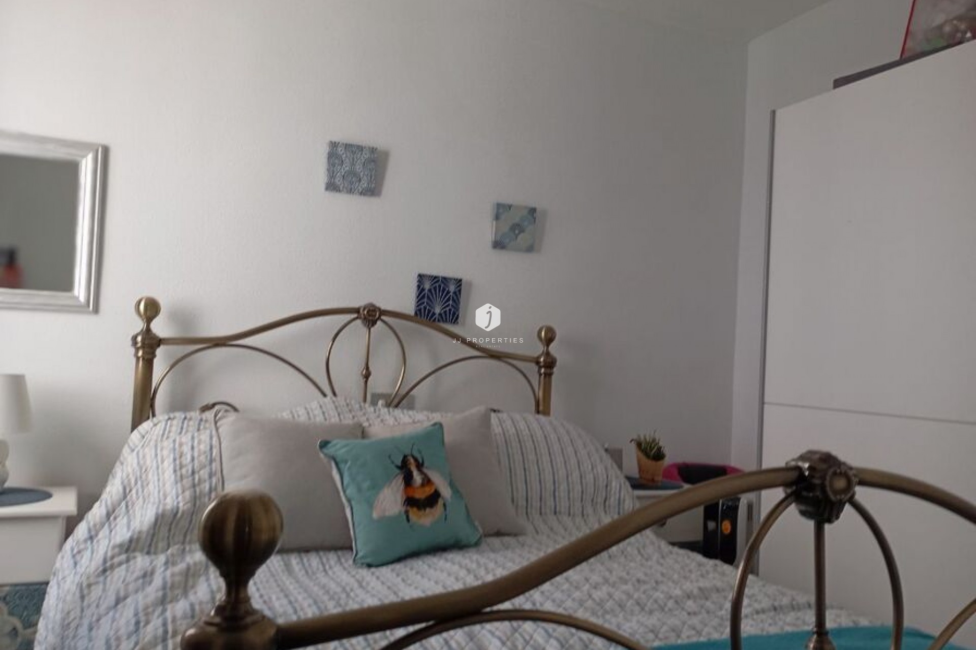 Segunda mano - Apartamento / piso -
Jacarilla - Inland