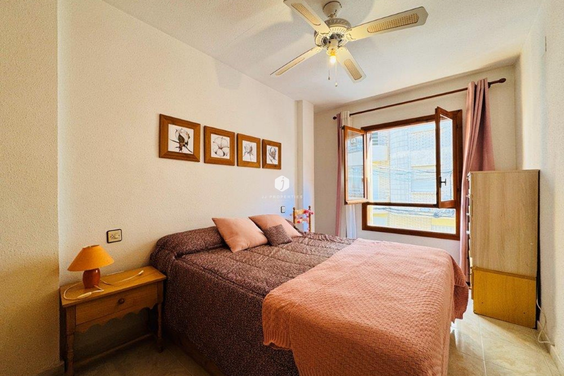 Segunda mano - Apartamento / piso -
La Mata - Costa Blanca