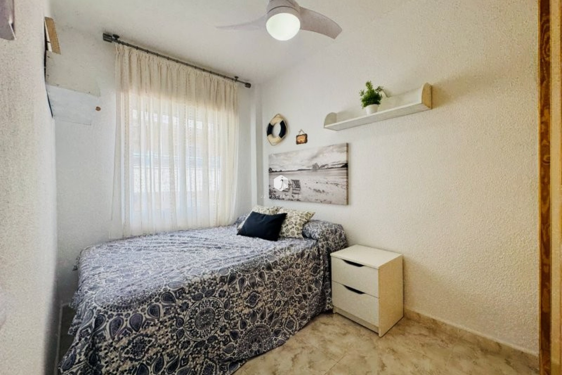 Segunda mano - Apartamento / piso -
La Mata - Costa Blanca