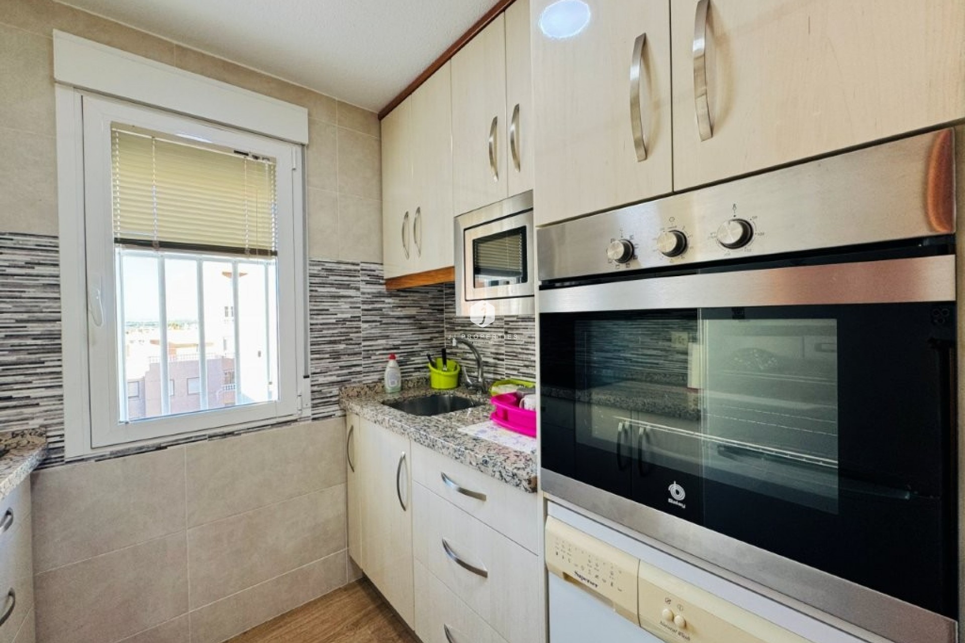 Segunda mano - Apartamento / piso -
La Mata - Costa Blanca