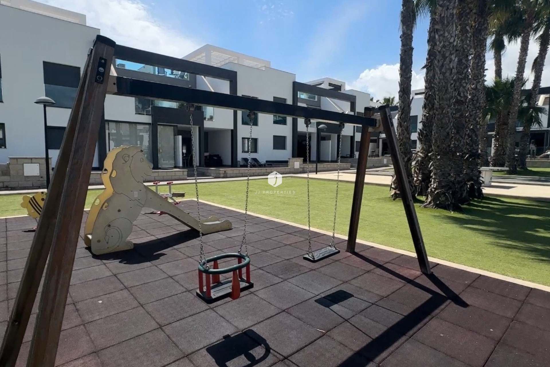 Segunda mano - Apartamento / piso -
La Zenia - Costa Blanca