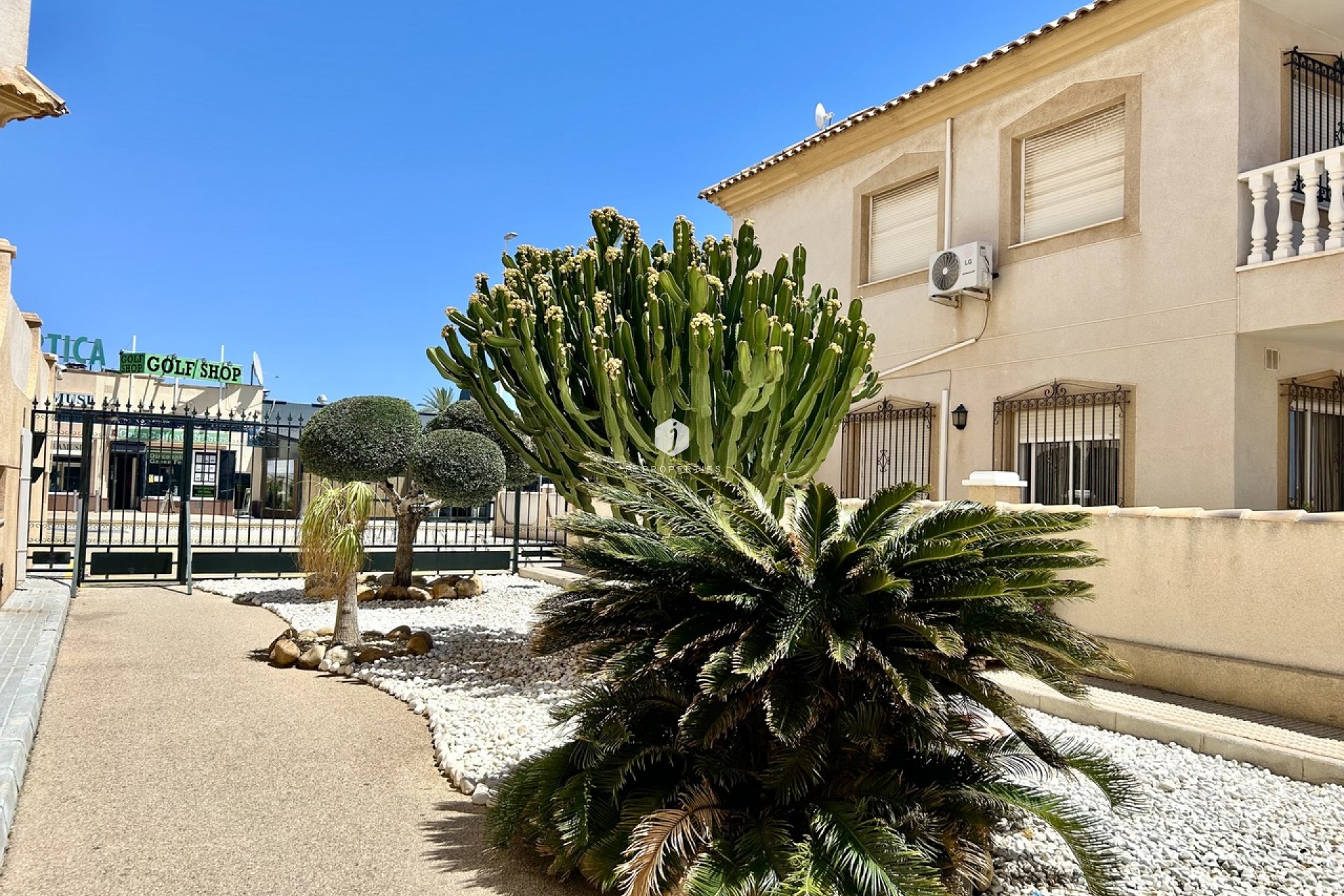 Segunda mano - Apartamento / piso -
La Zenia - Costa Blanca