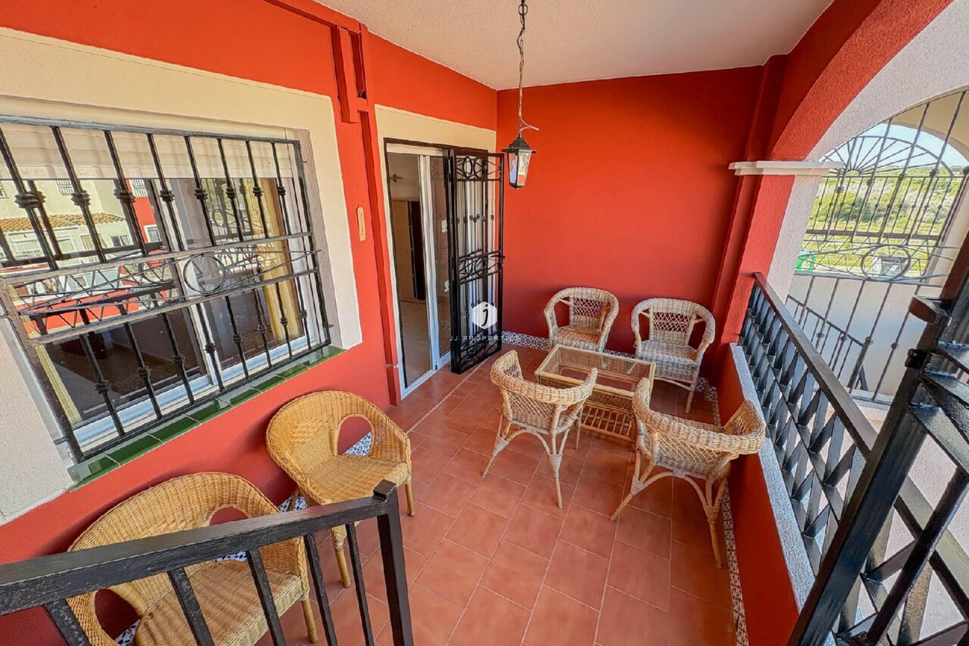 Segunda mano - Apartamento / piso -
Los Altos - Costa Blanca