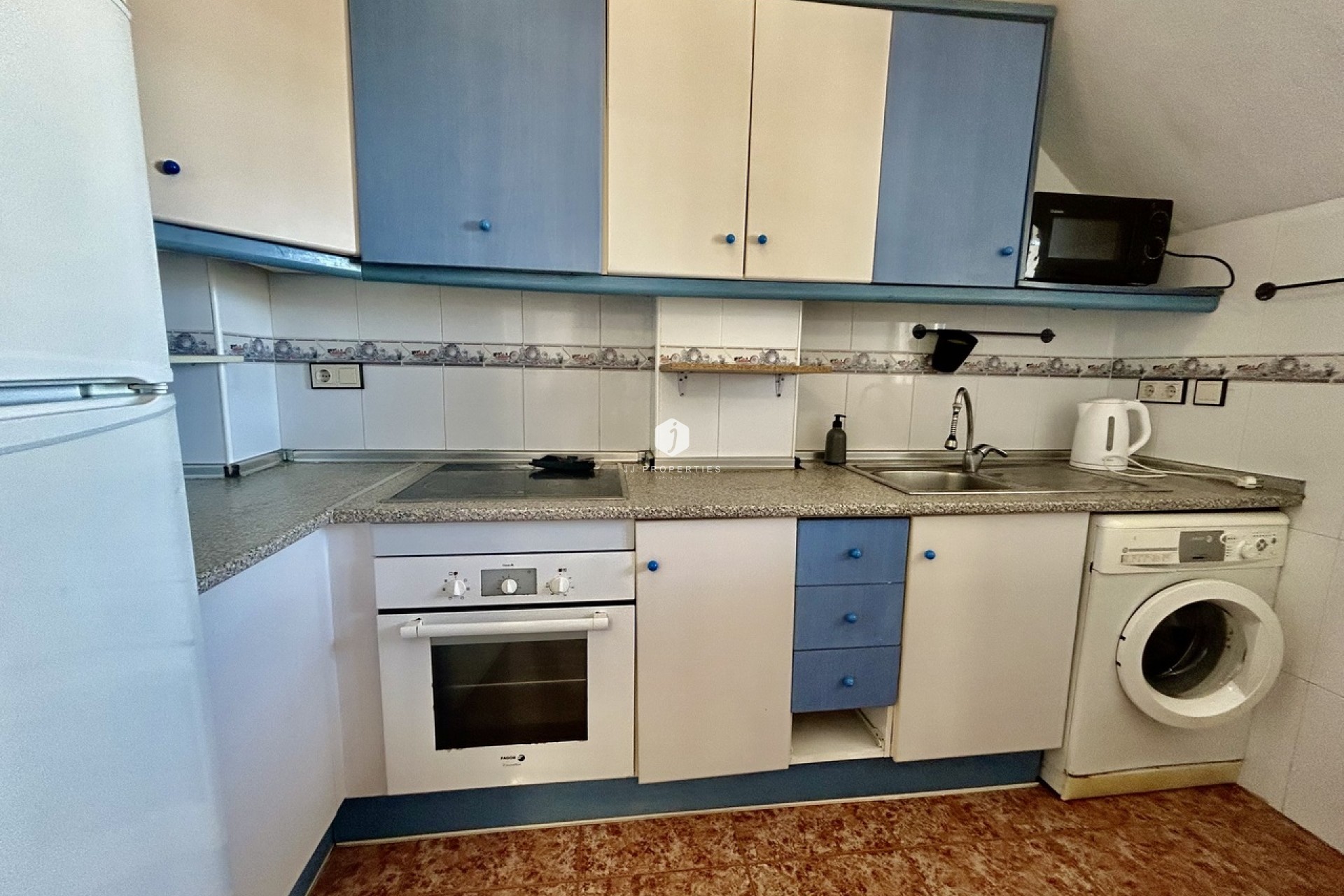 Segunda mano - Apartamento / piso -
Los Altos - Costa Blanca
