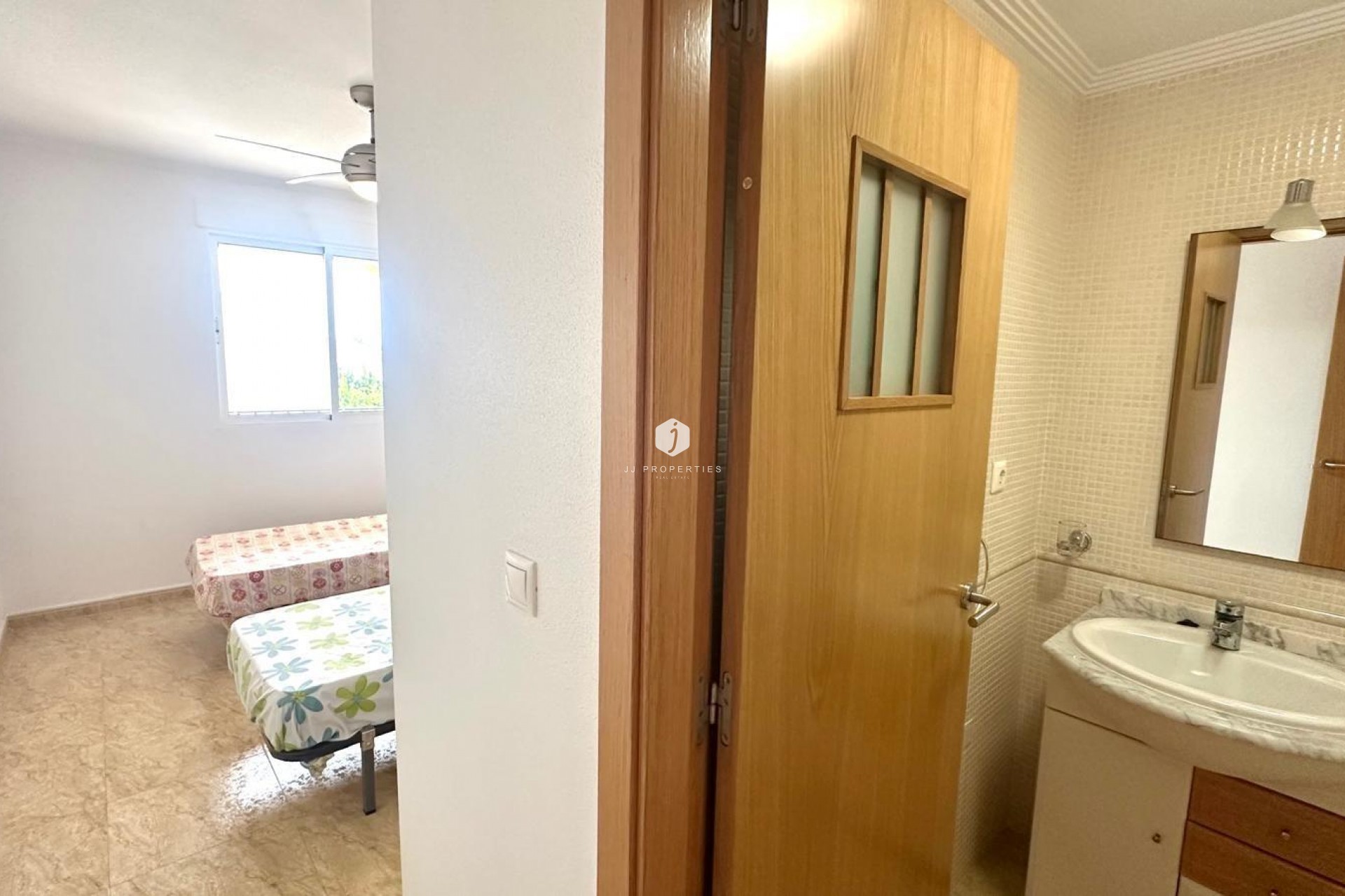 Segunda mano - Apartamento / piso -
Orihuela Costa - Altos De Campoamor