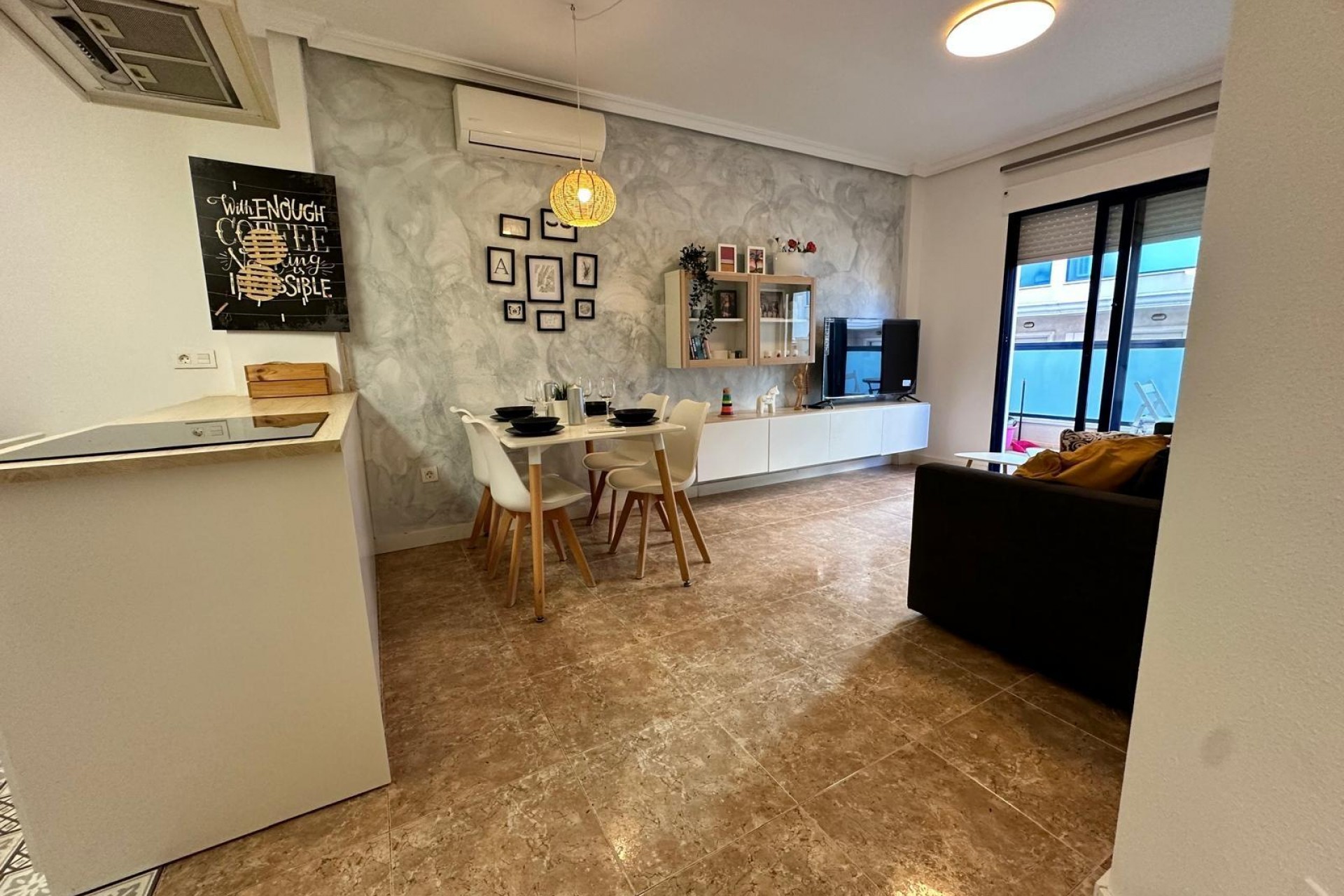 Segunda mano - Apartamento / piso -
Orihuela Costa - Campoamor