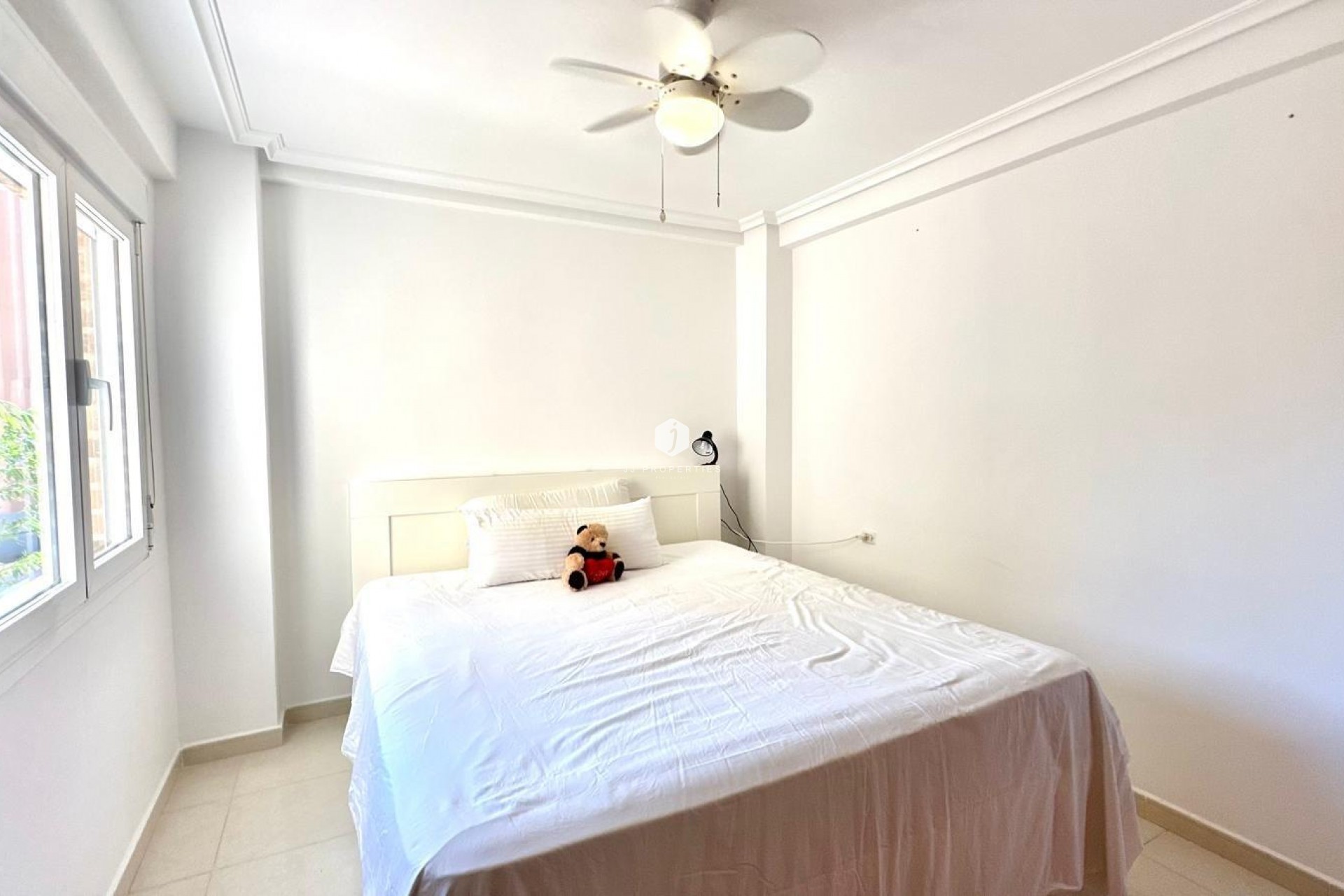 Segunda mano - Apartamento / piso -
Orihuela Costa - Campoamor