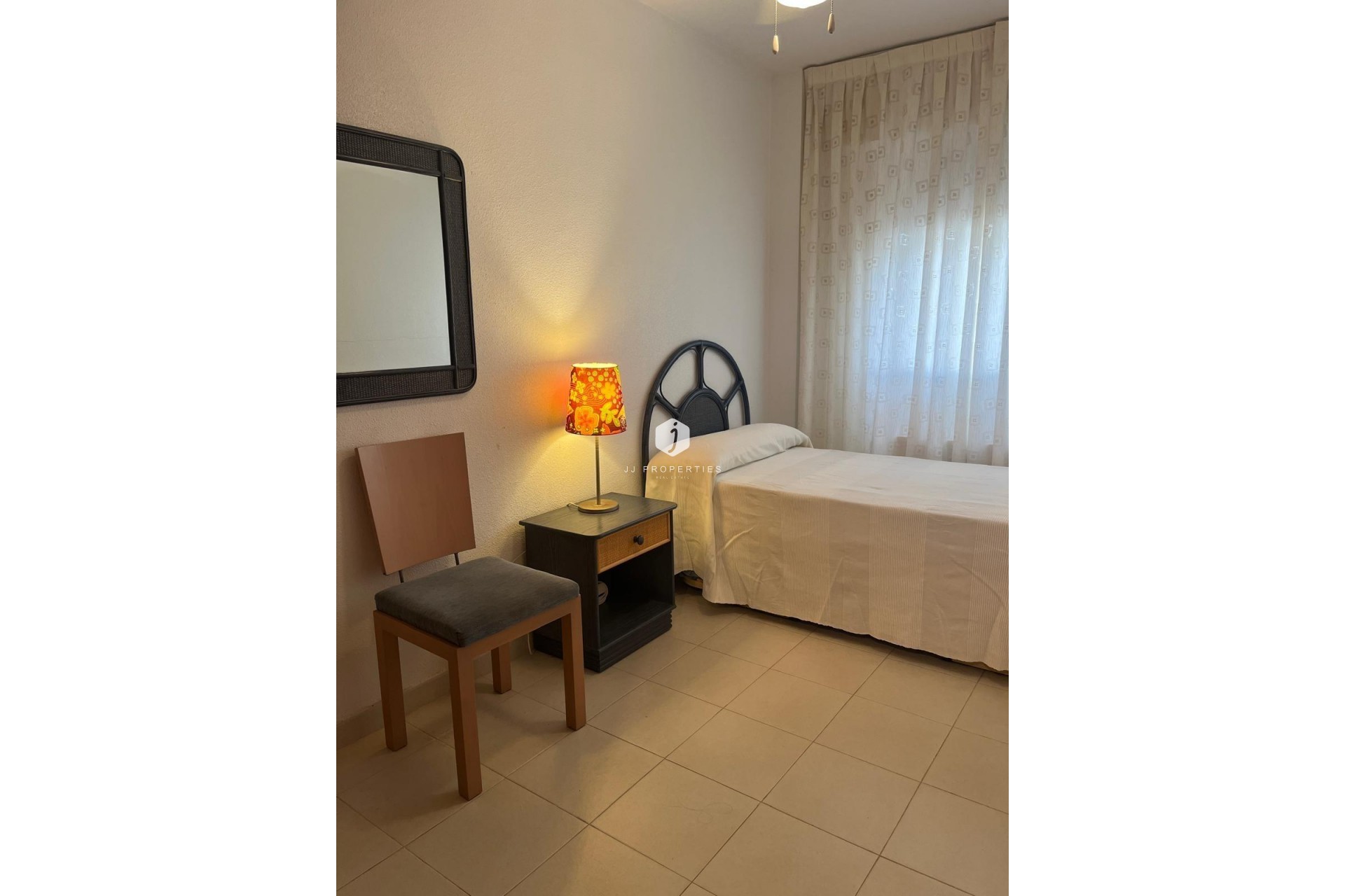 Segunda mano - Apartamento / piso -
Orihuela Costa - Campoamor