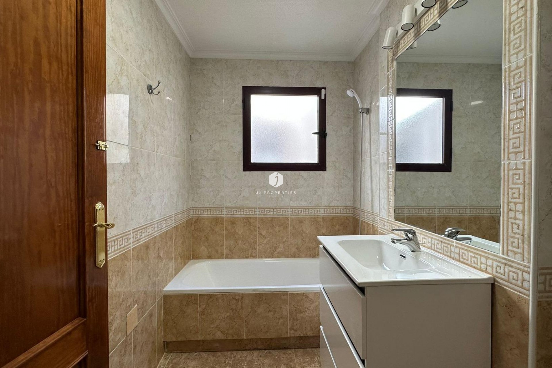 Segunda mano - Apartamento / piso -
Orihuela Costa - Campoamor