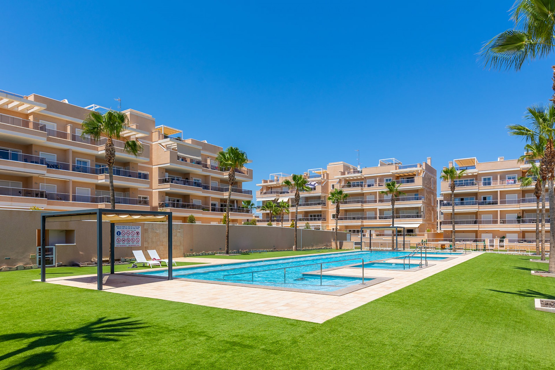 Segunda mano - Apartamento / piso -
Orihuela Costa - Costa Blanca