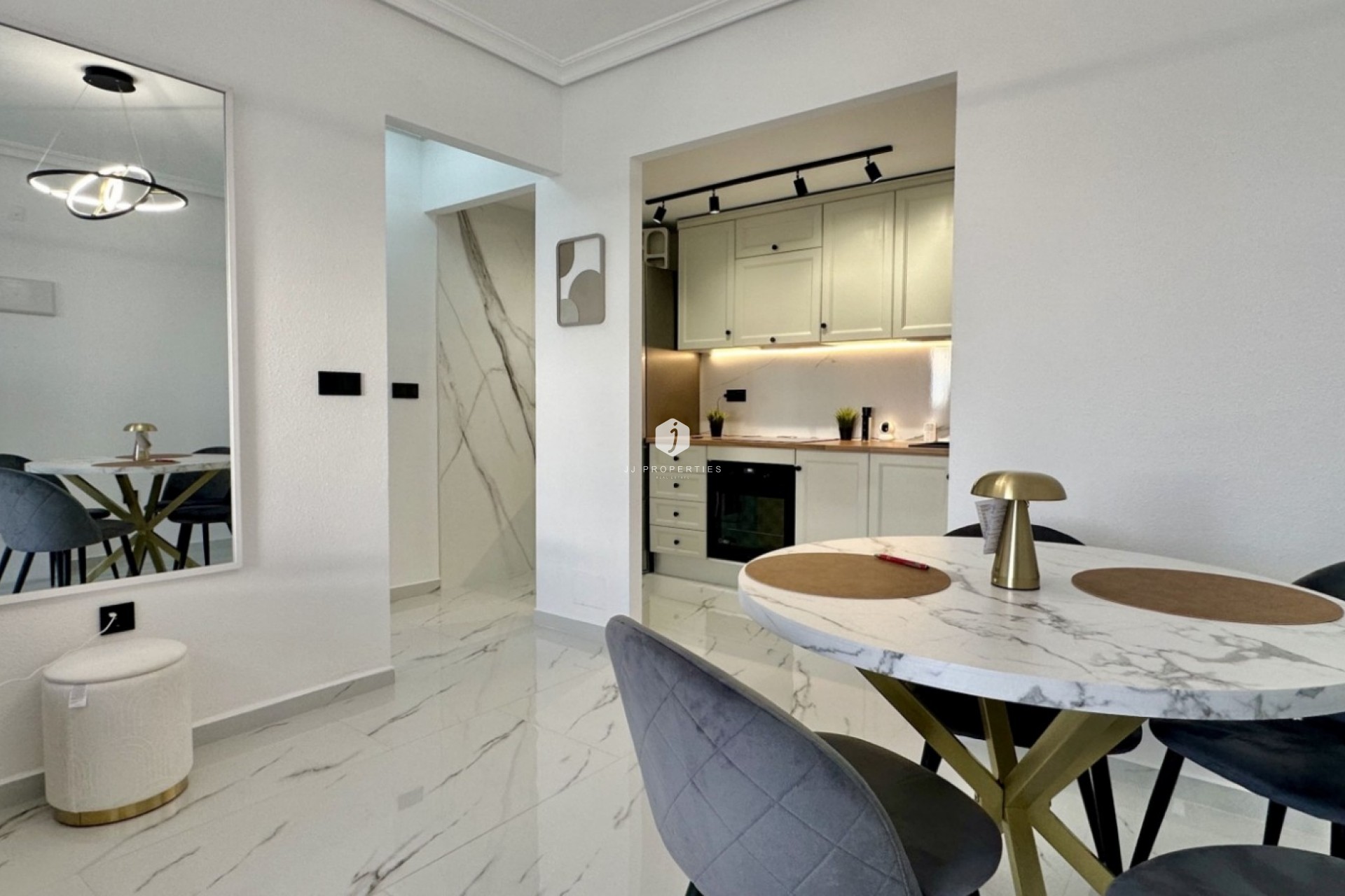 Segunda mano - Apartamento / piso -
Orihuela Costa - Costa Blanca