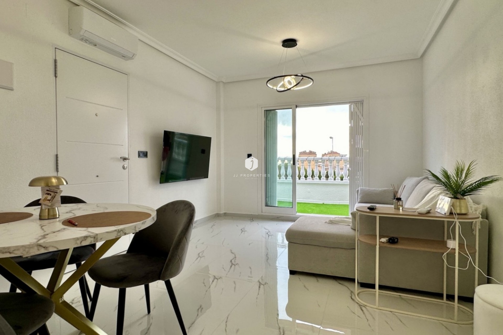 Segunda mano - Apartamento / piso -
Orihuela Costa - Costa Blanca