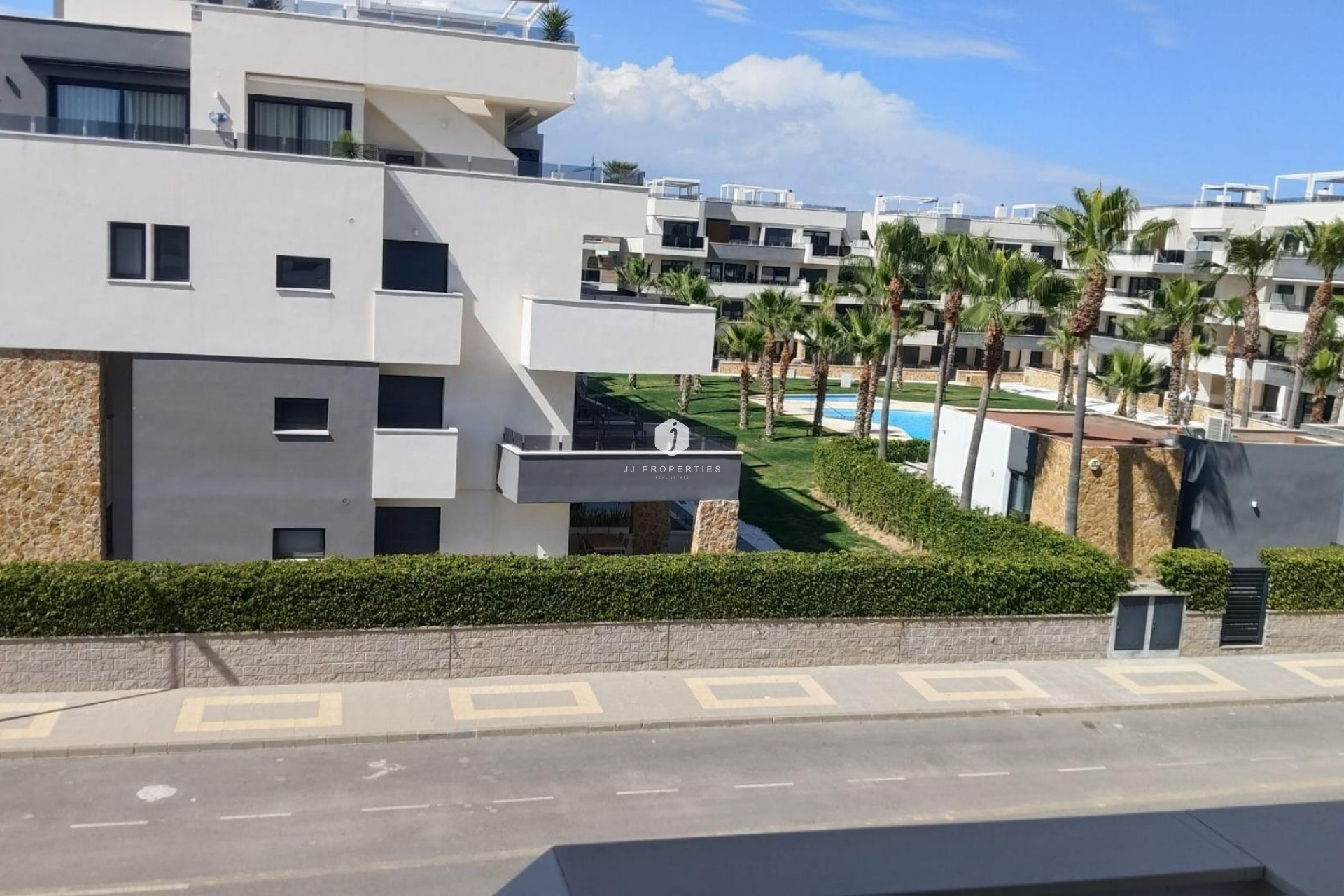 Segunda mano - Apartamento / piso -
Orihuela Costa - PAU 8