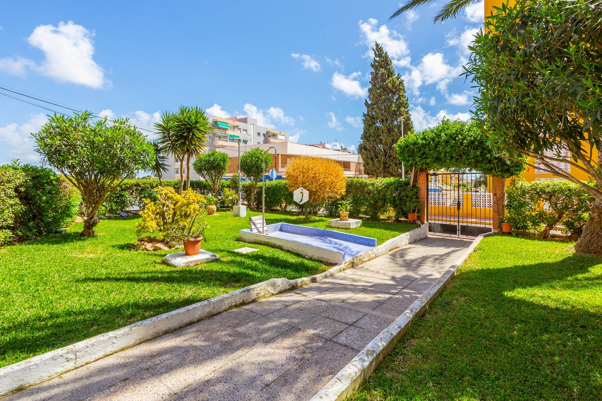 Segunda mano - Apartamento / piso -
Orihuela Costa - Punta Prima