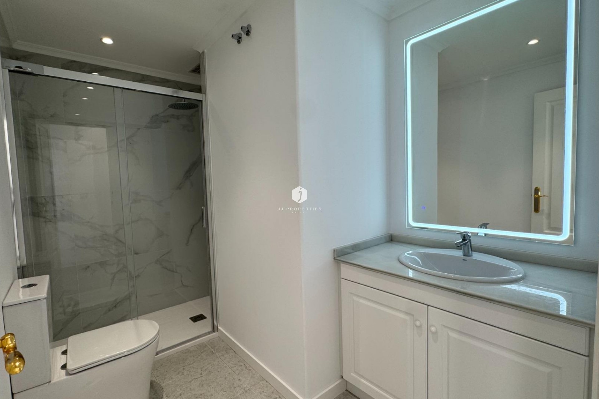 Segunda mano - Apartamento / piso -
Orihuela Costa - Villamartín-las Filipinas