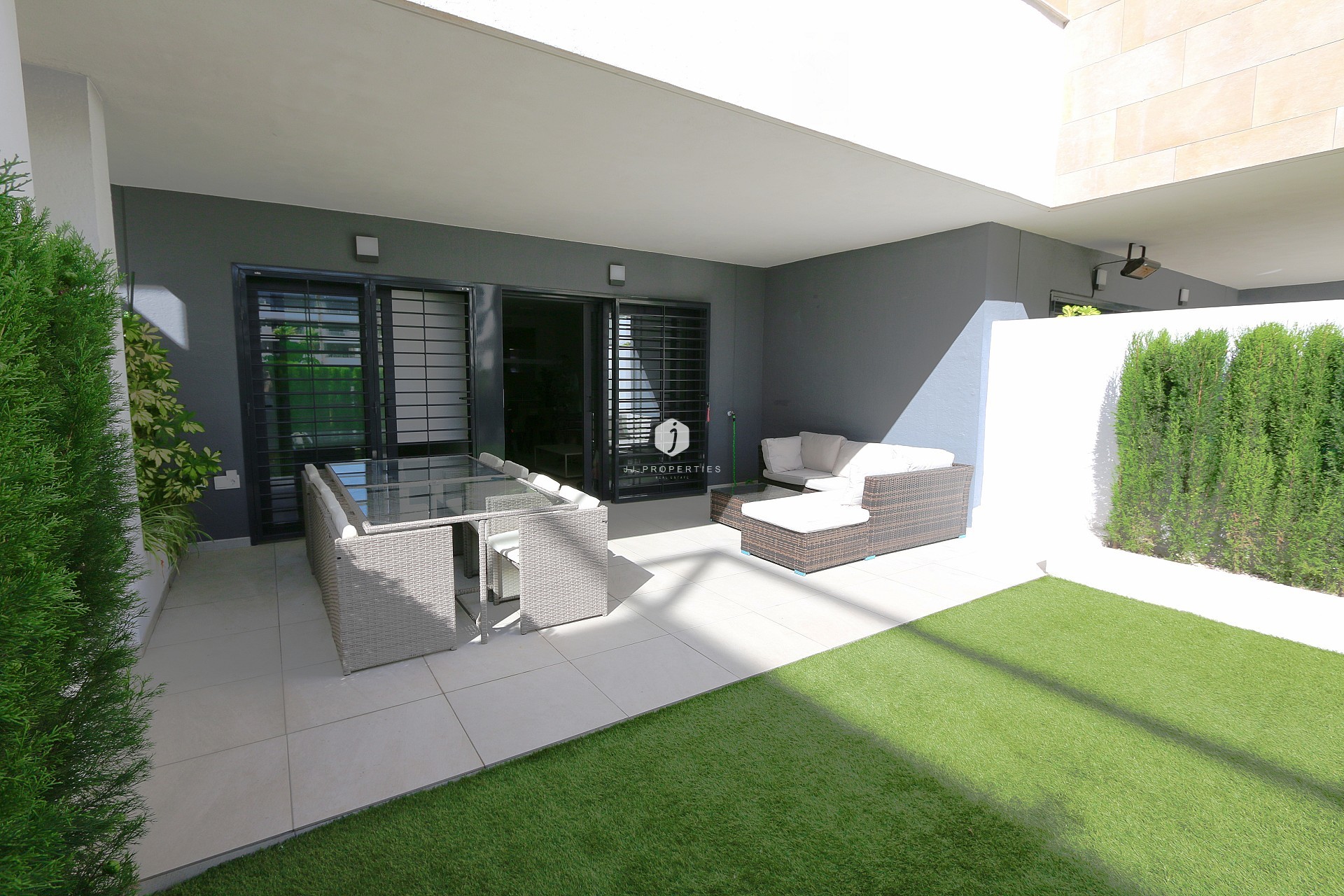 Segunda mano - Apartamento / piso -
Playa Flamenca - Costa Blanca