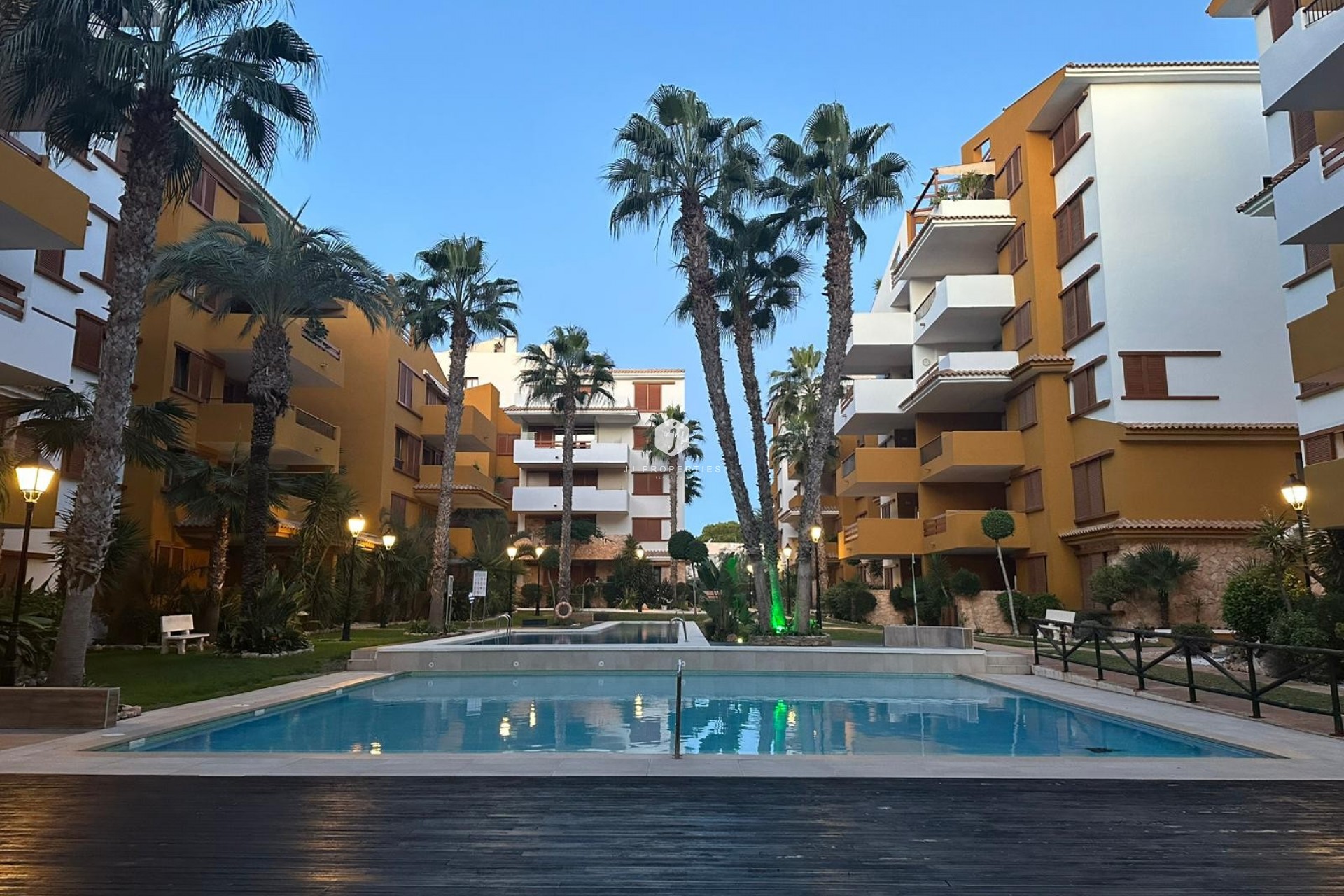 Segunda mano - Apartamento / piso -
Punta Prima - Costa Blanca