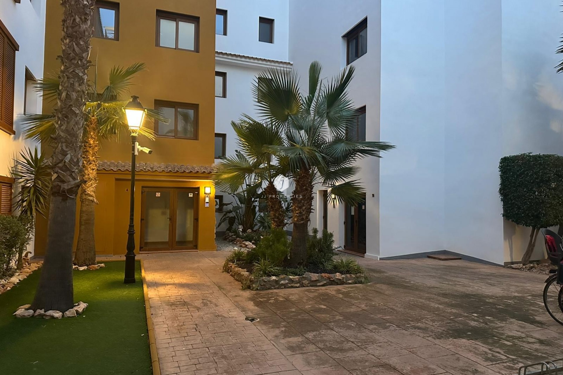 Segunda mano - Apartamento / piso -
Punta Prima - Costa Blanca