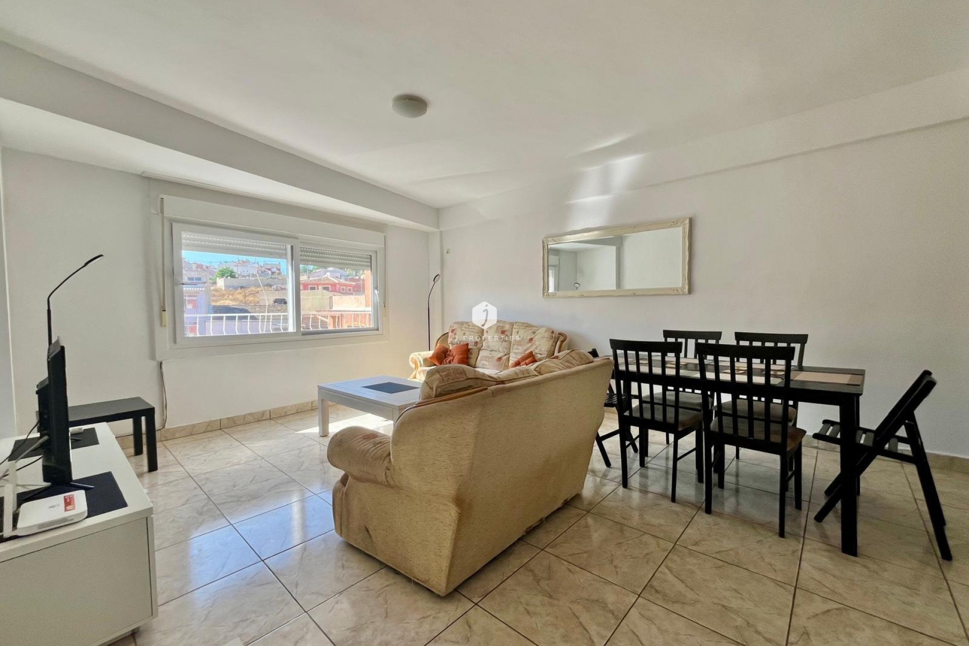 Segunda mano - Apartamento / piso -
Rojales
