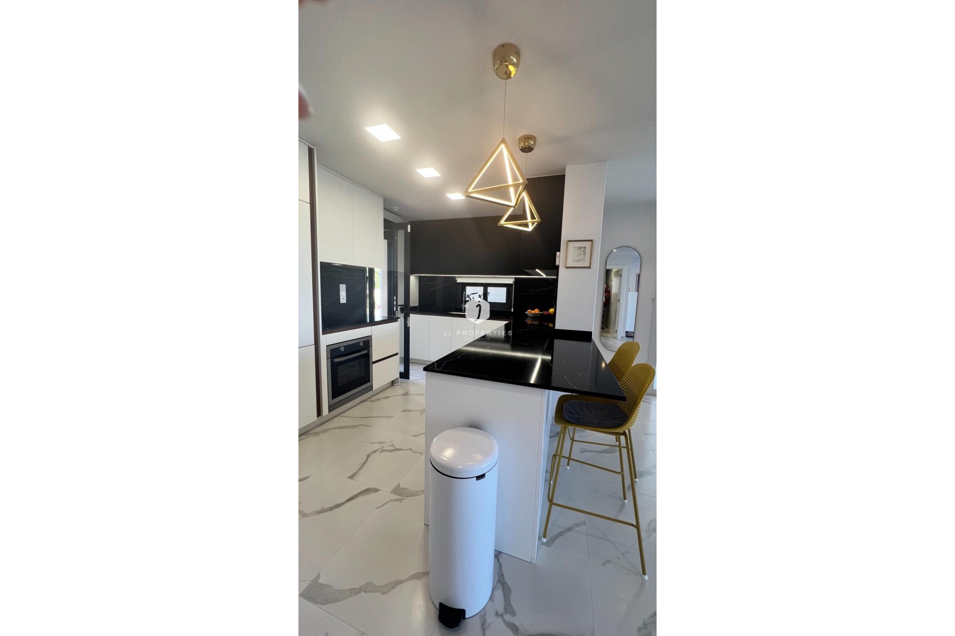 Segunda mano - Apartamento / piso -
San Miguel de Salinas - Bellavista