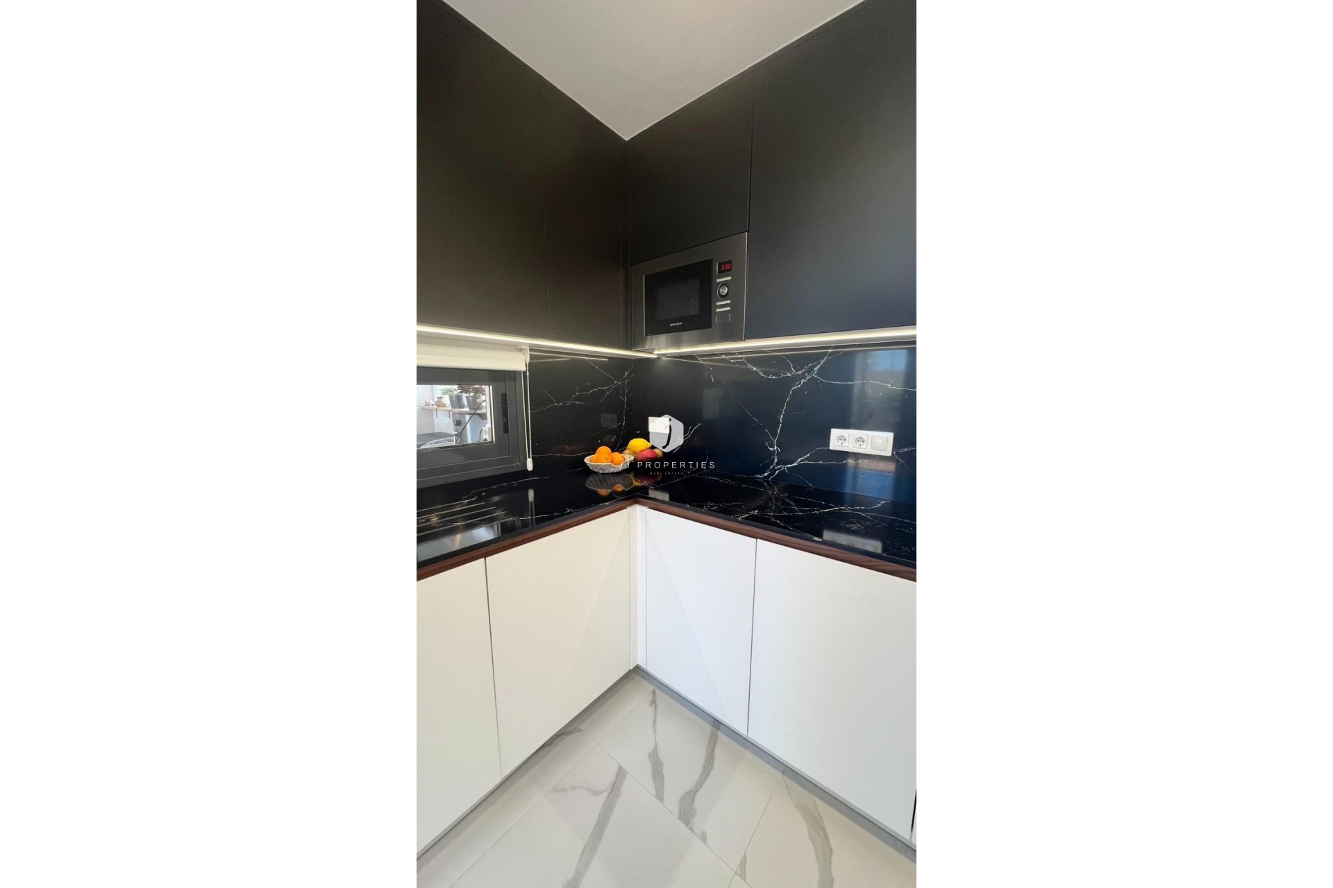 Segunda mano - Apartamento / piso -
San Miguel de Salinas - Bellavista