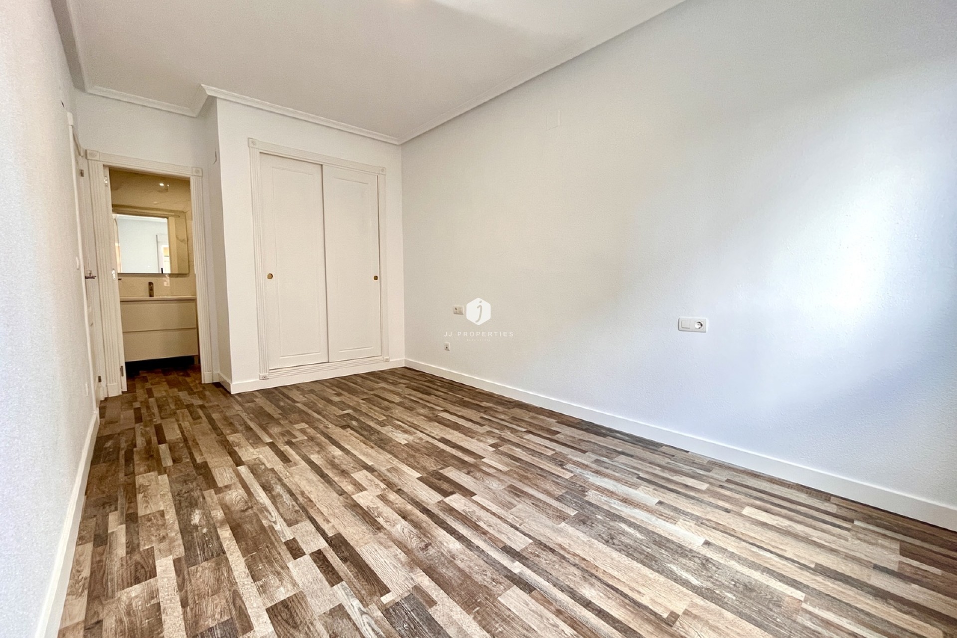 Segunda mano - Apartamento / piso -
San Miguel de Salinas - Inland