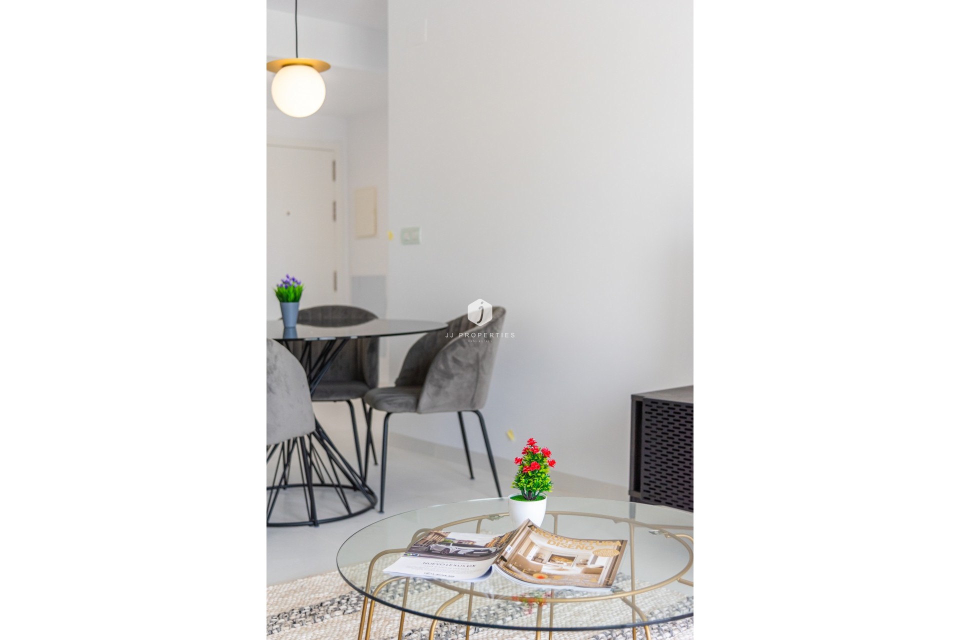 Segunda mano - Apartamento / piso -
San Miguel de Salinas - Inland