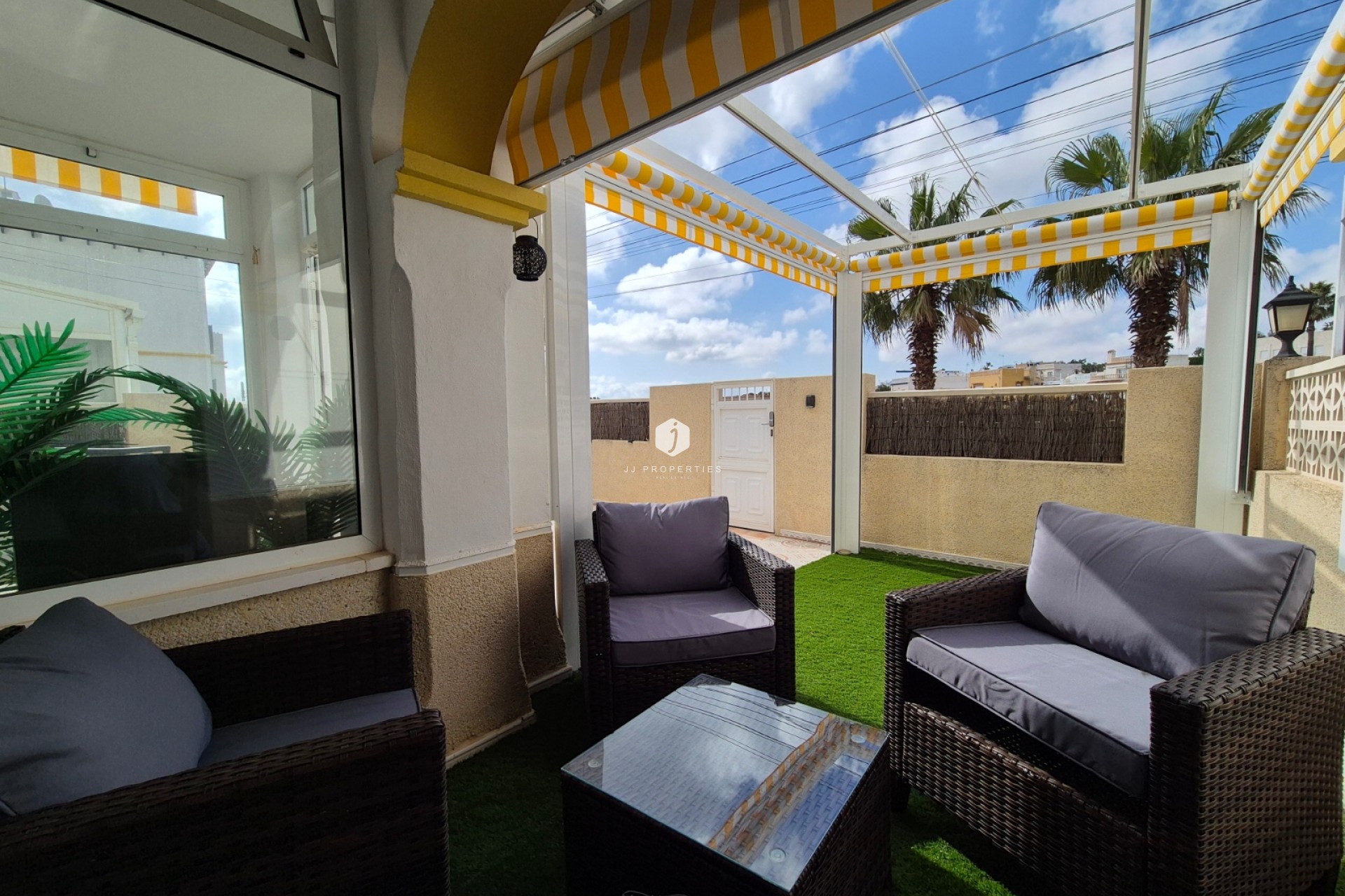 Segunda mano - Apartamento / piso -
San Miguel de Salinas - Inland