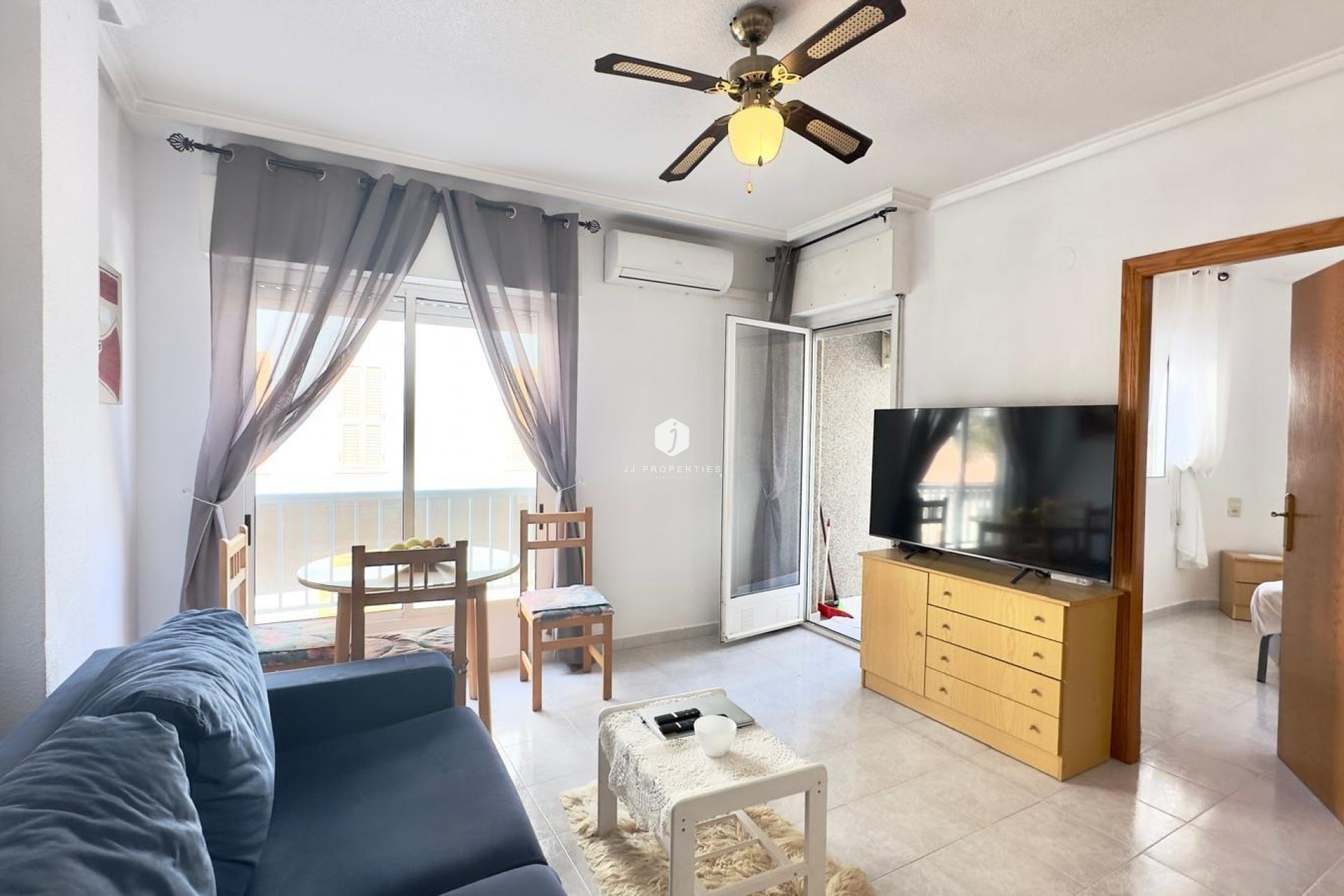 Segunda mano - Apartamento / piso -
Torrevieja - Acequion