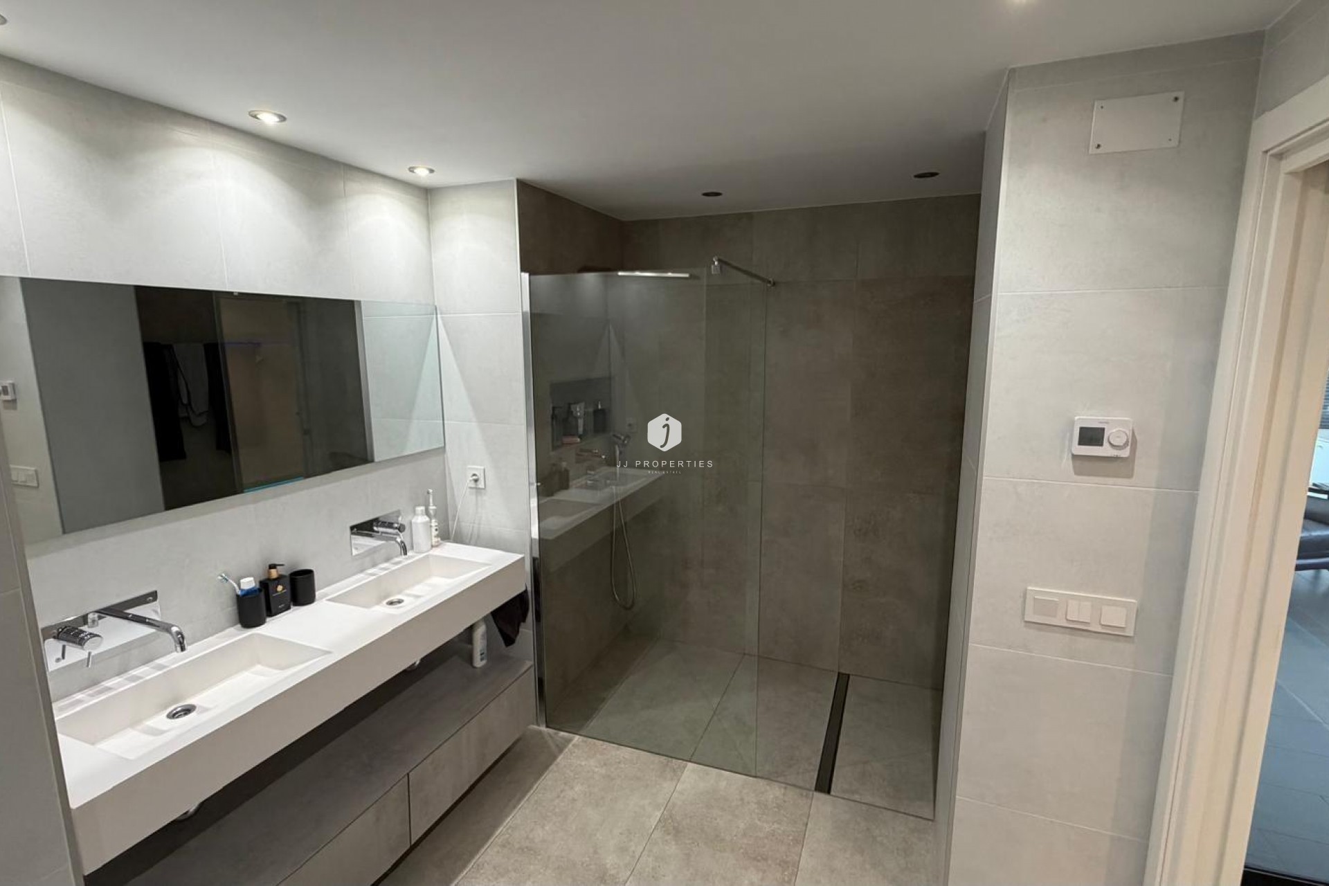 Segunda mano - Apartamento / piso -
Torrevieja - Acequion