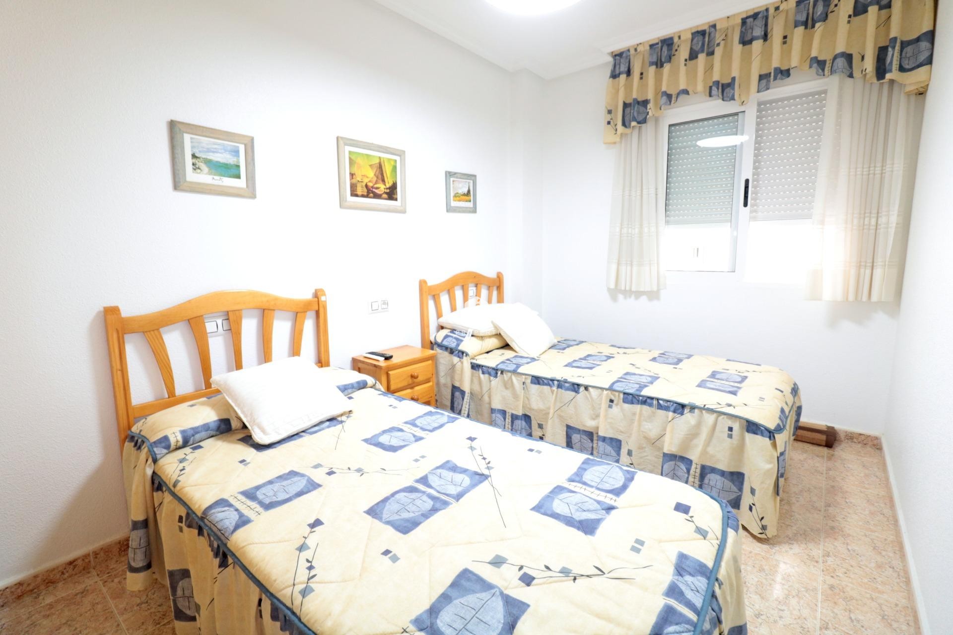 Segunda mano - Apartamento / piso -
Torrevieja - Acequion