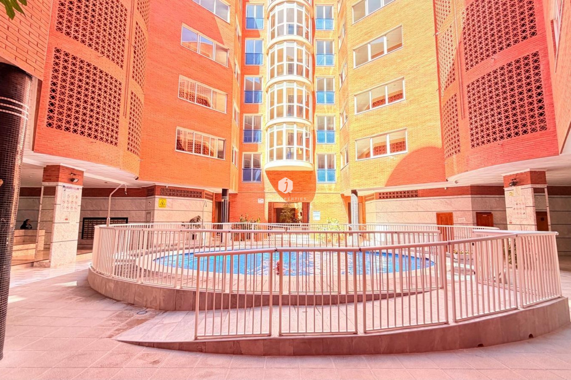 Segunda mano - Apartamento / piso -
Torrevieja - Acequion