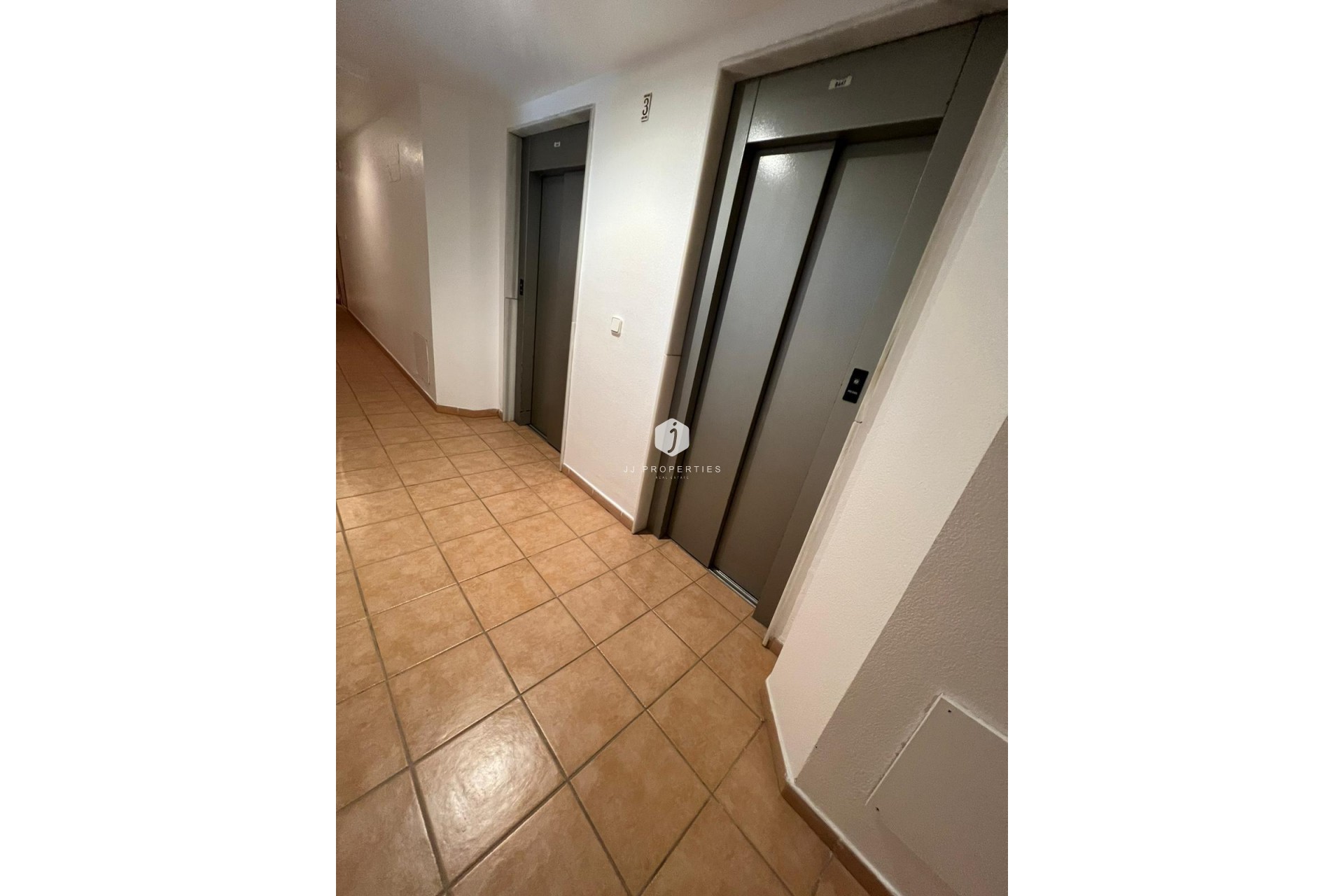 Segunda mano - Apartamento / piso -
Torrevieja - aguas nuevas