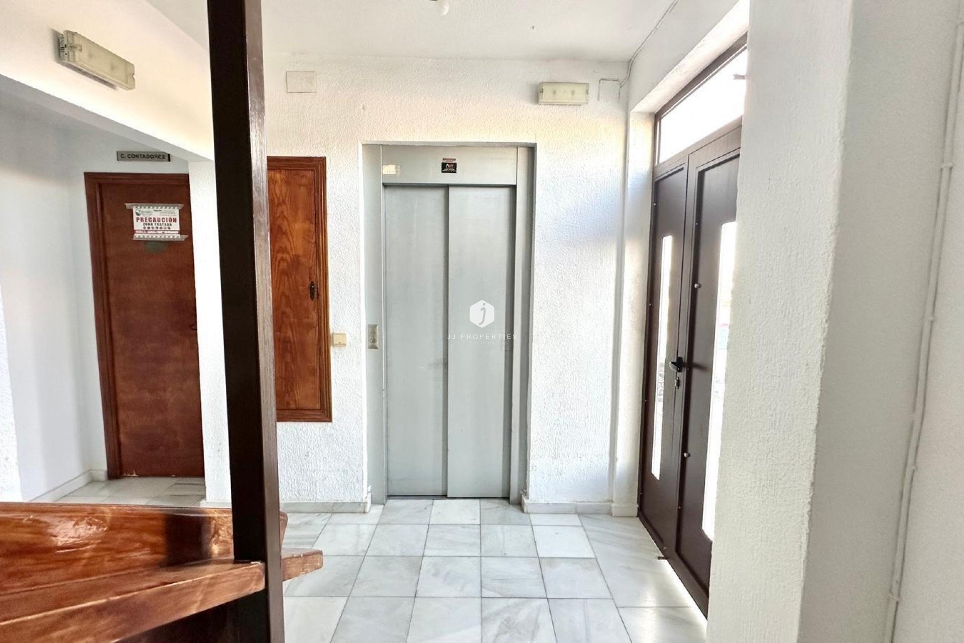 Segunda mano - Apartamento / piso -
Torrevieja - aguas nuevas