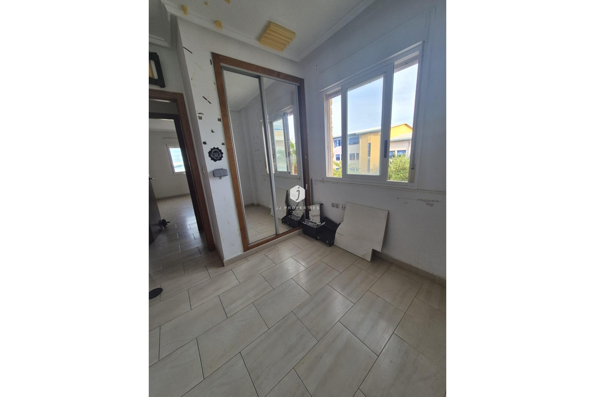 Segunda mano - Apartamento / piso -
Torrevieja - aguas nuevas