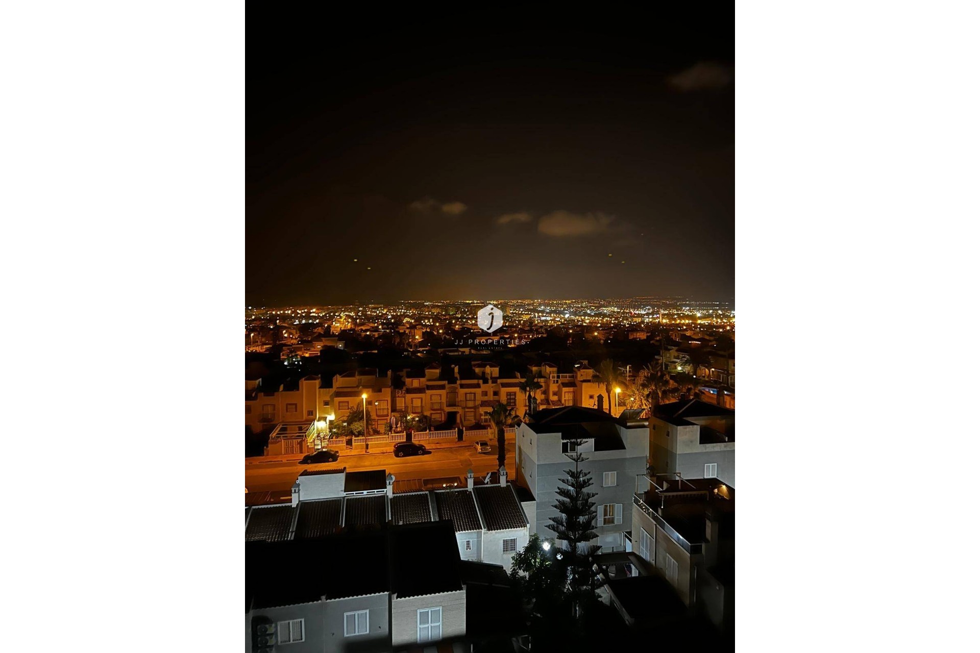 Segunda mano - Apartamento / piso -
Torrevieja - aguas nuevas