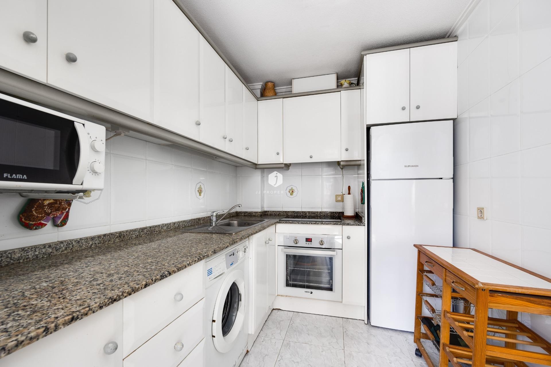 Segunda mano - Apartamento / piso -
Torrevieja - Antonio Machado