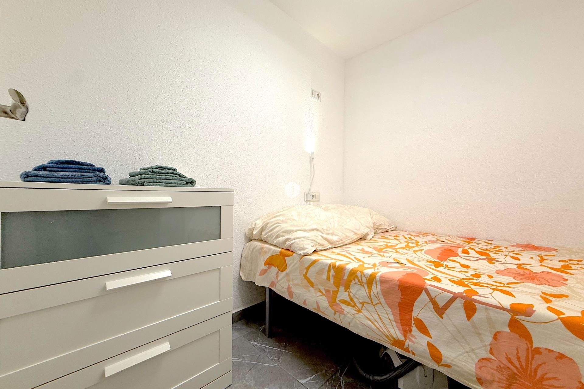 Segunda mano - Apartamento / piso -
Torrevieja - Cabo cervera